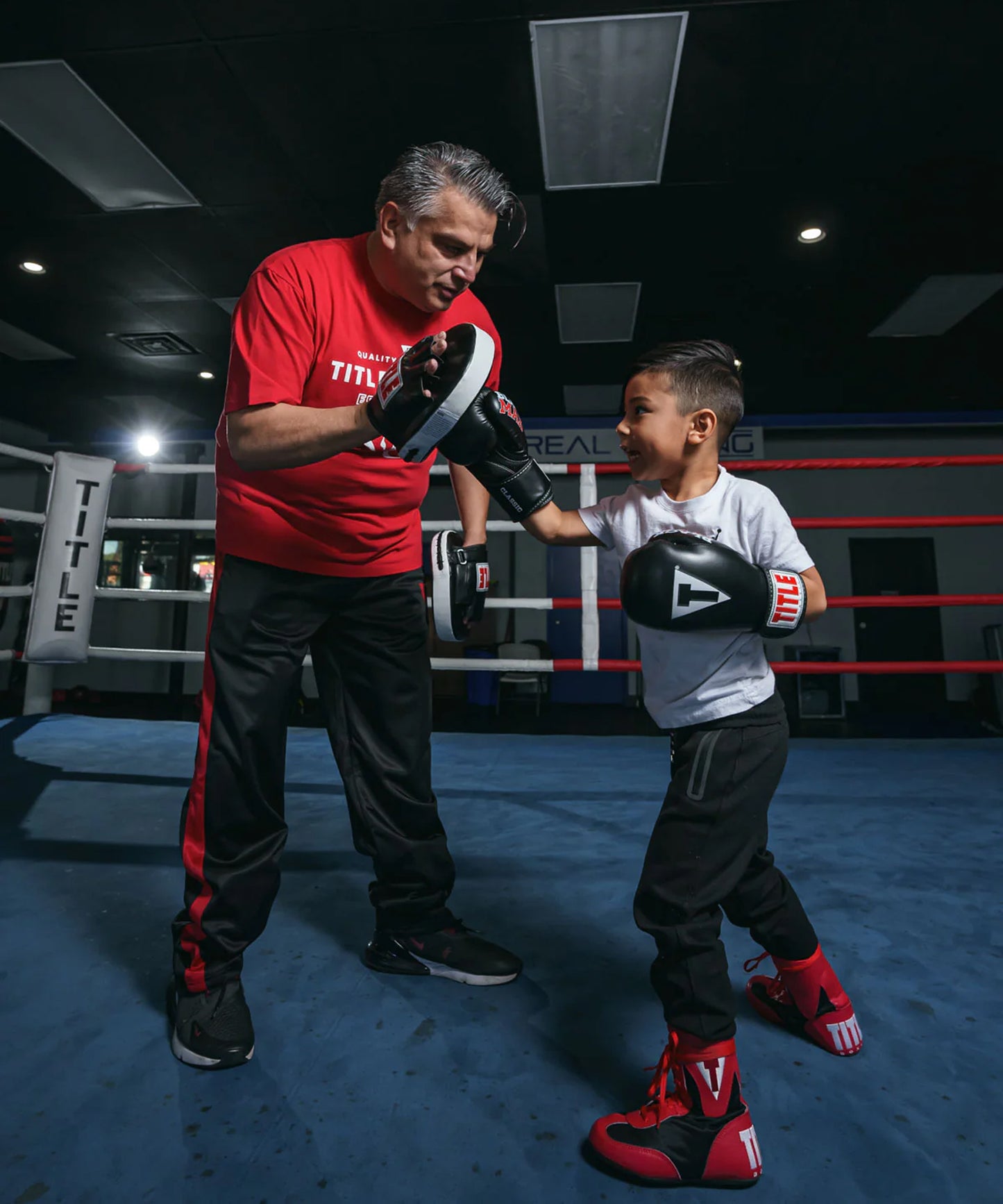 Title Boxing Black-Max Guantes de Boxeo - Negro