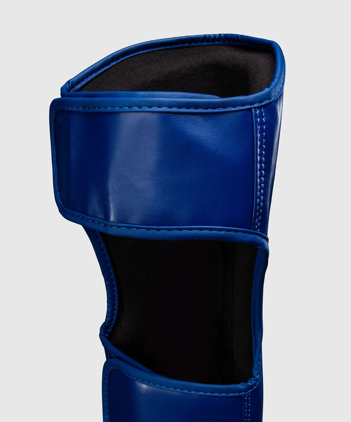 Ringhorns Charger by Venum Paratibie – Blu Navy/Rosso