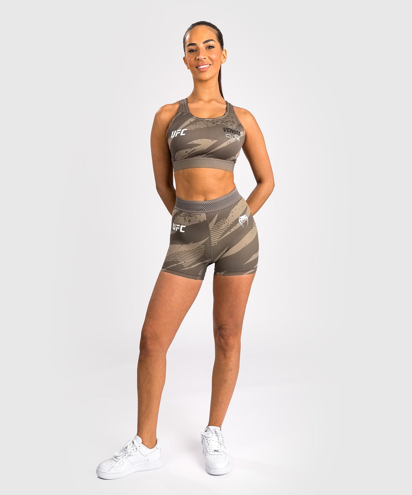 Short de compression pour Femmes UFC Adrenaline by Venum Fight Week - desert Camo
