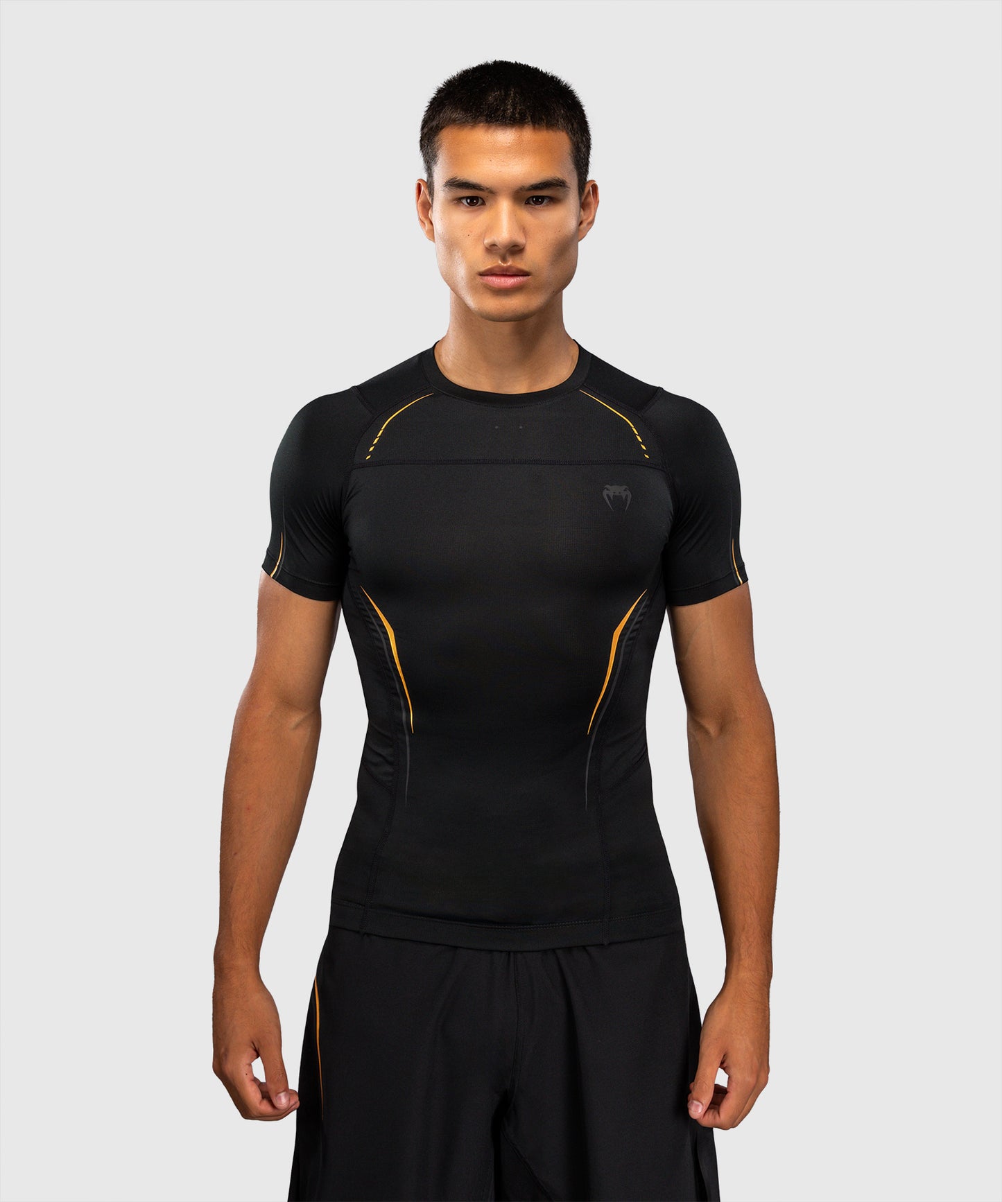 Venum G-Core Rashguard a Maniche Corte - Nero/Oro
