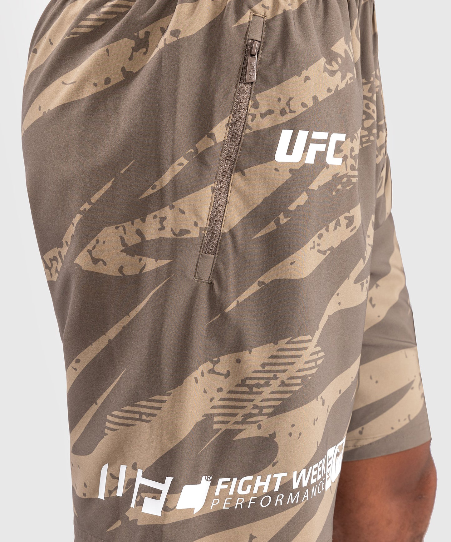 Short de Performance pour Hommes UFC Adrenaline by Venum Fight Week - Desert Camo