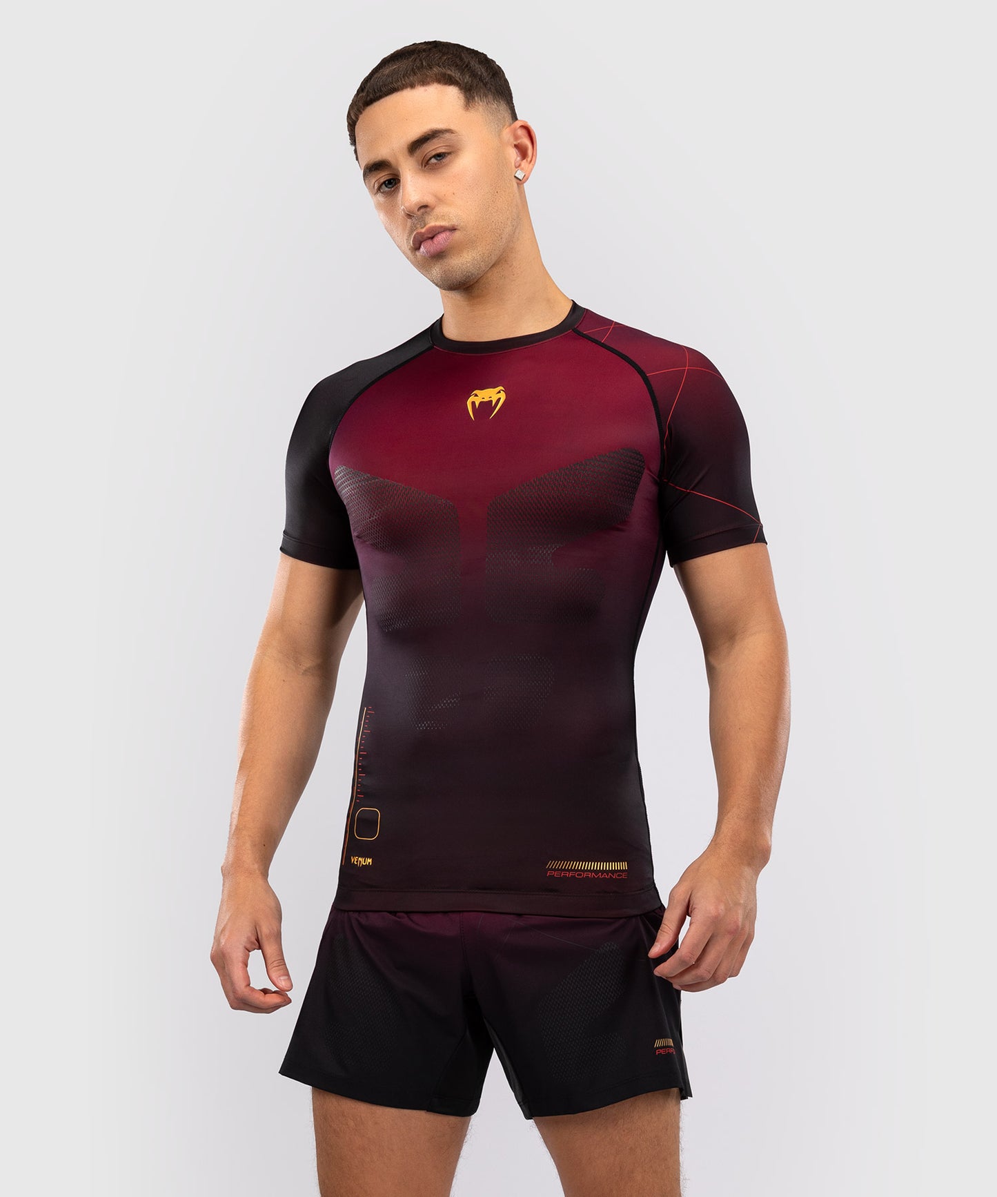 Venum Tactical XT Kurzärmeliger Rashguard für Männer - Schwarz/Burgund/Gold