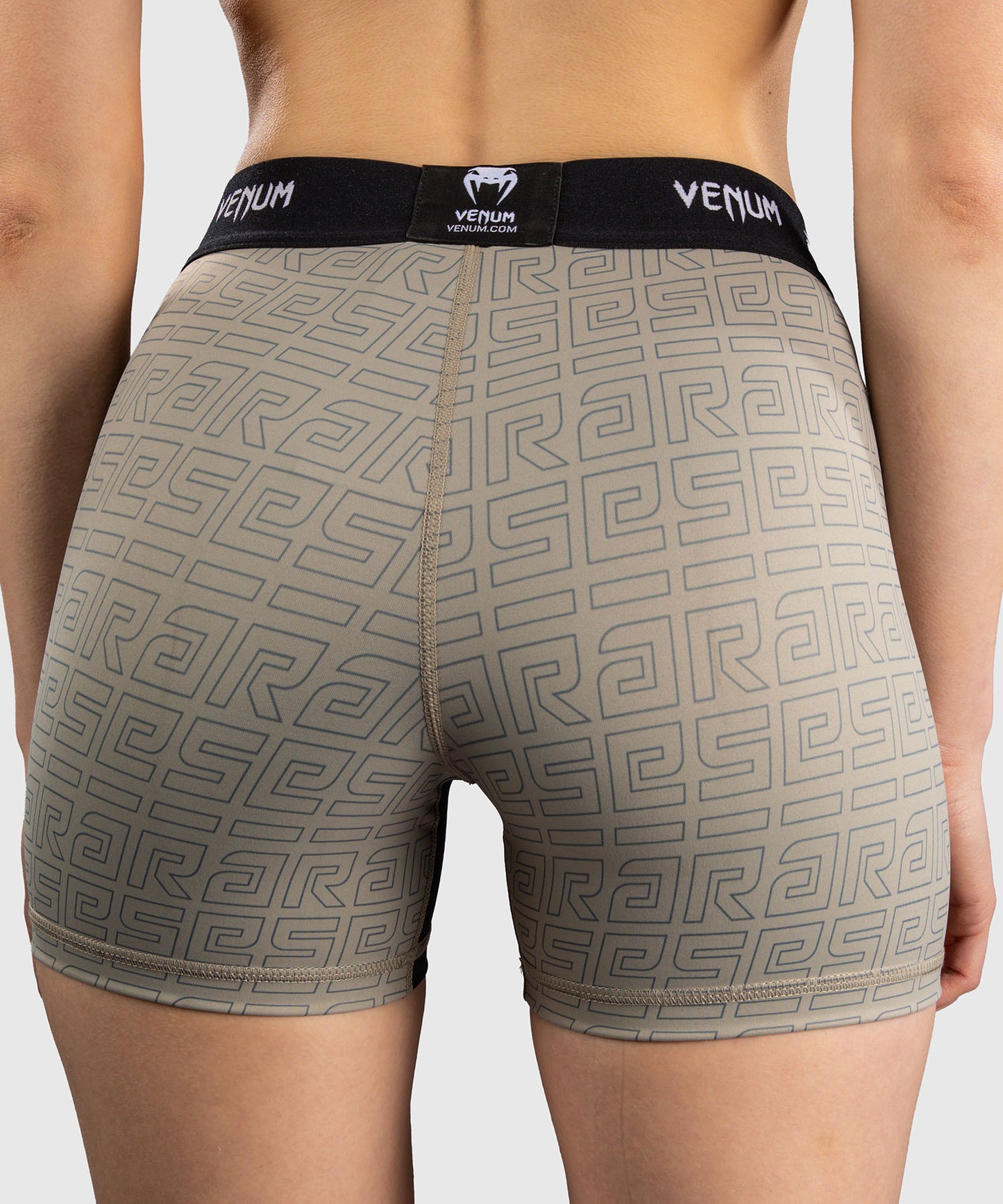 Venum x Ares 2.0 Trainingsshorts für Damen – Sand