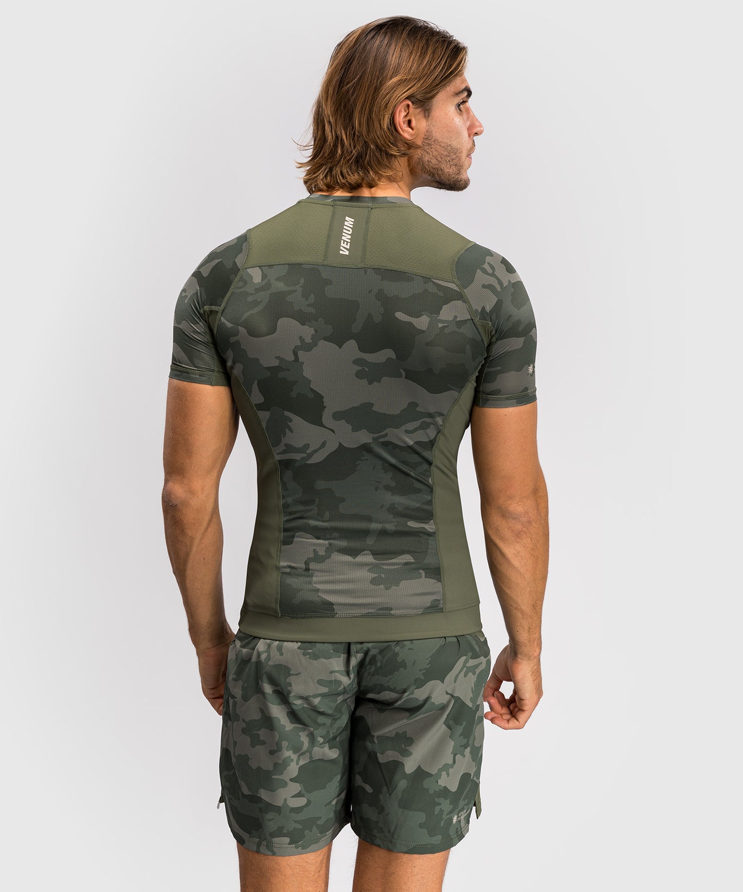 Venum G-Fit Air Herren Kurzarm Rashguard - Armee-Tarnmuster