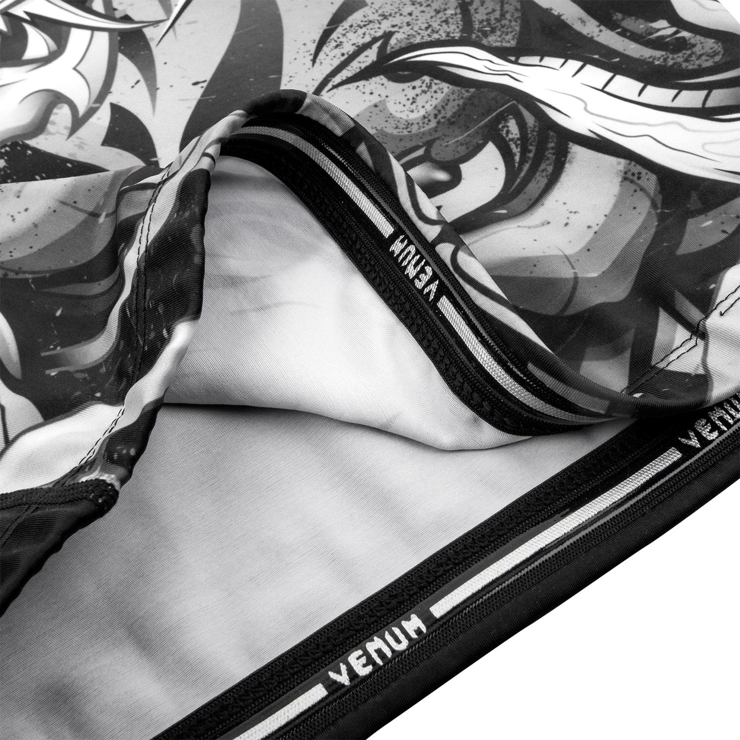 Venum Devil Rashguard - Langarm - Weiß/Schwarz