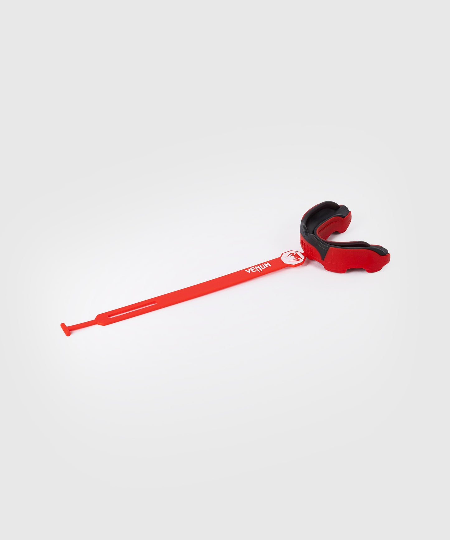 Protège-dents Venum Predator avec Sangle/sans Sangle – Rouge/Noir