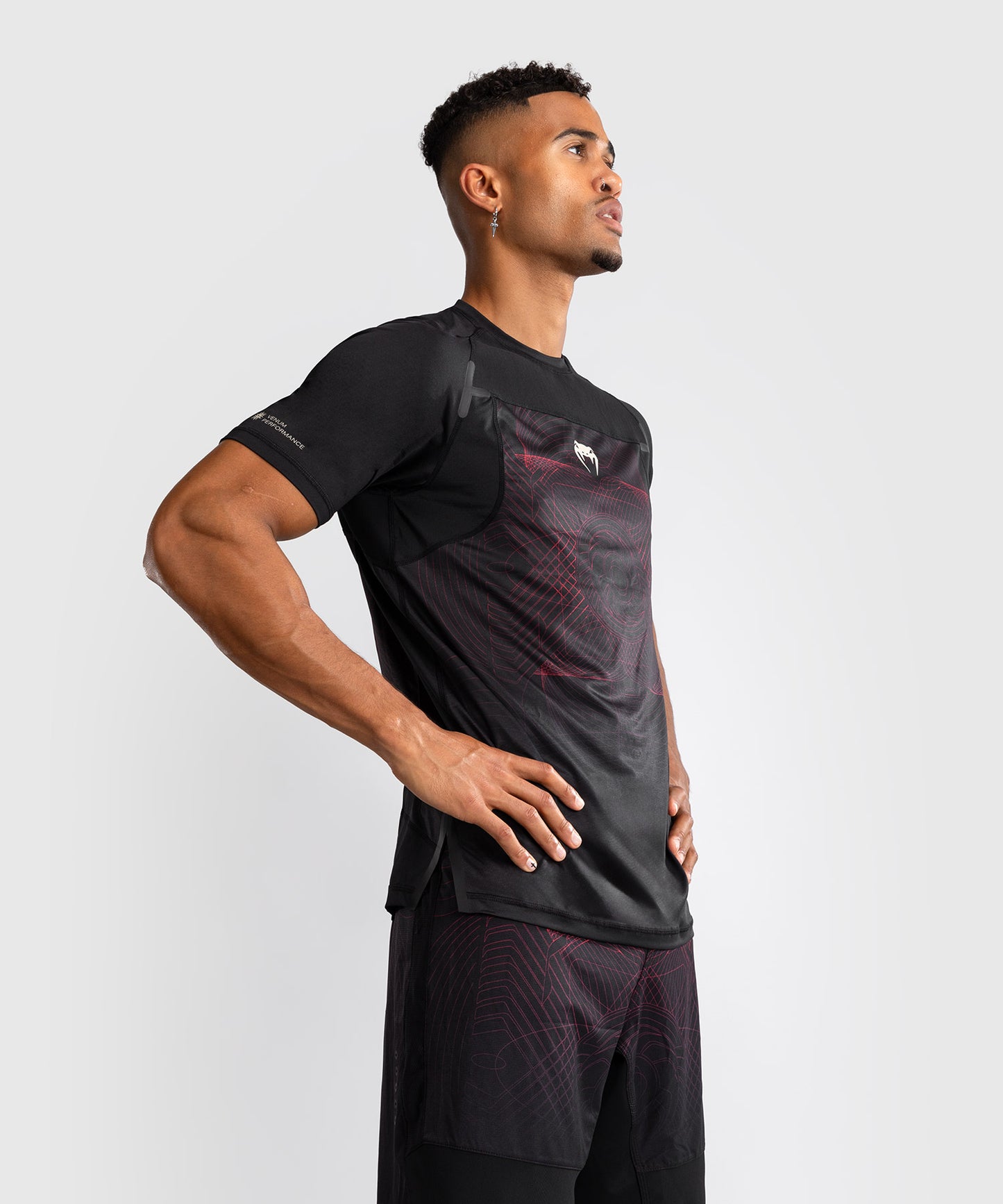 Venum G-Fit Air Herren Dry-Tech T-Shirt - Tiefschwarz / Feuerrot