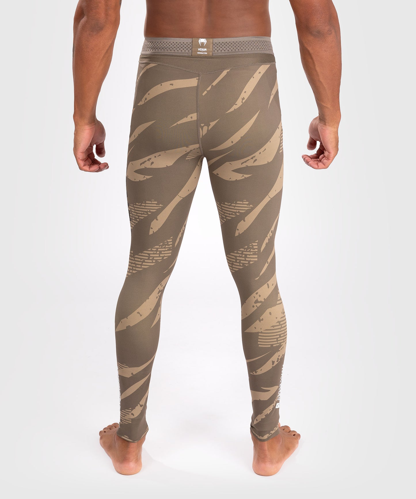 UFC Adrenaline By Venum Fight Week Performance Malla para Hombre - Desert Camo