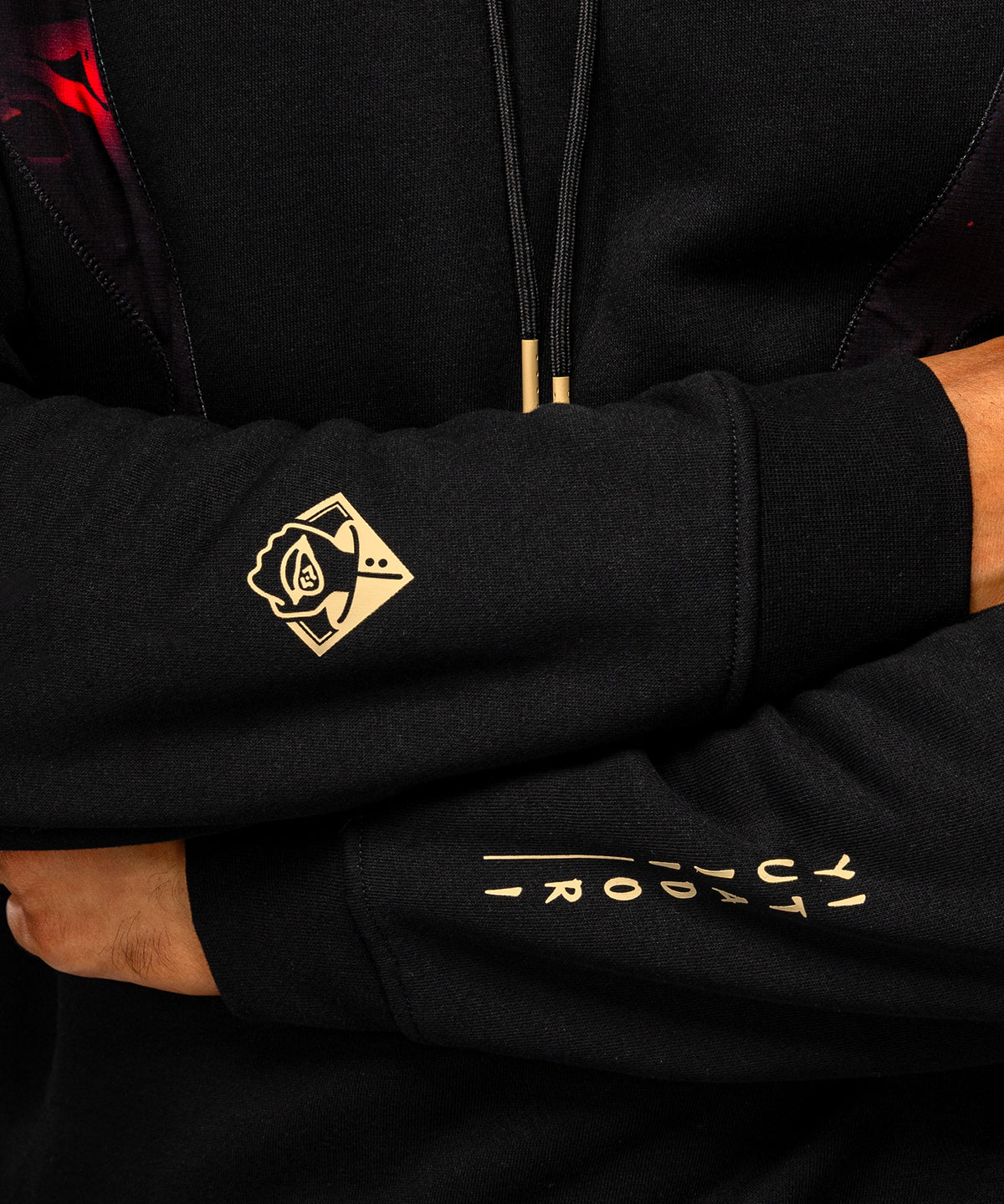 Jujutsu Kaisen x Venum Itadori Sudadera con Capucha – Negro/Rojo