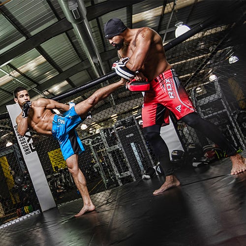 RDX Sports Paos de Boxeo Curvados – Negro/Blanco