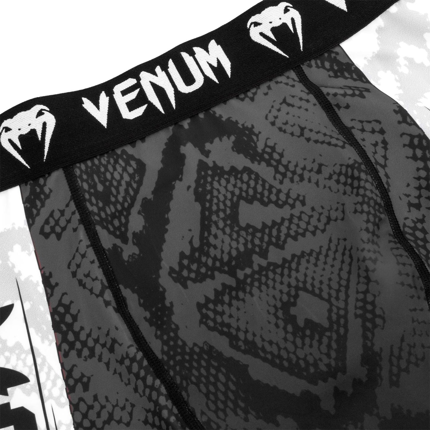 Venum Amazonia 5 Vale Tudo Shorts - Amazonia Black