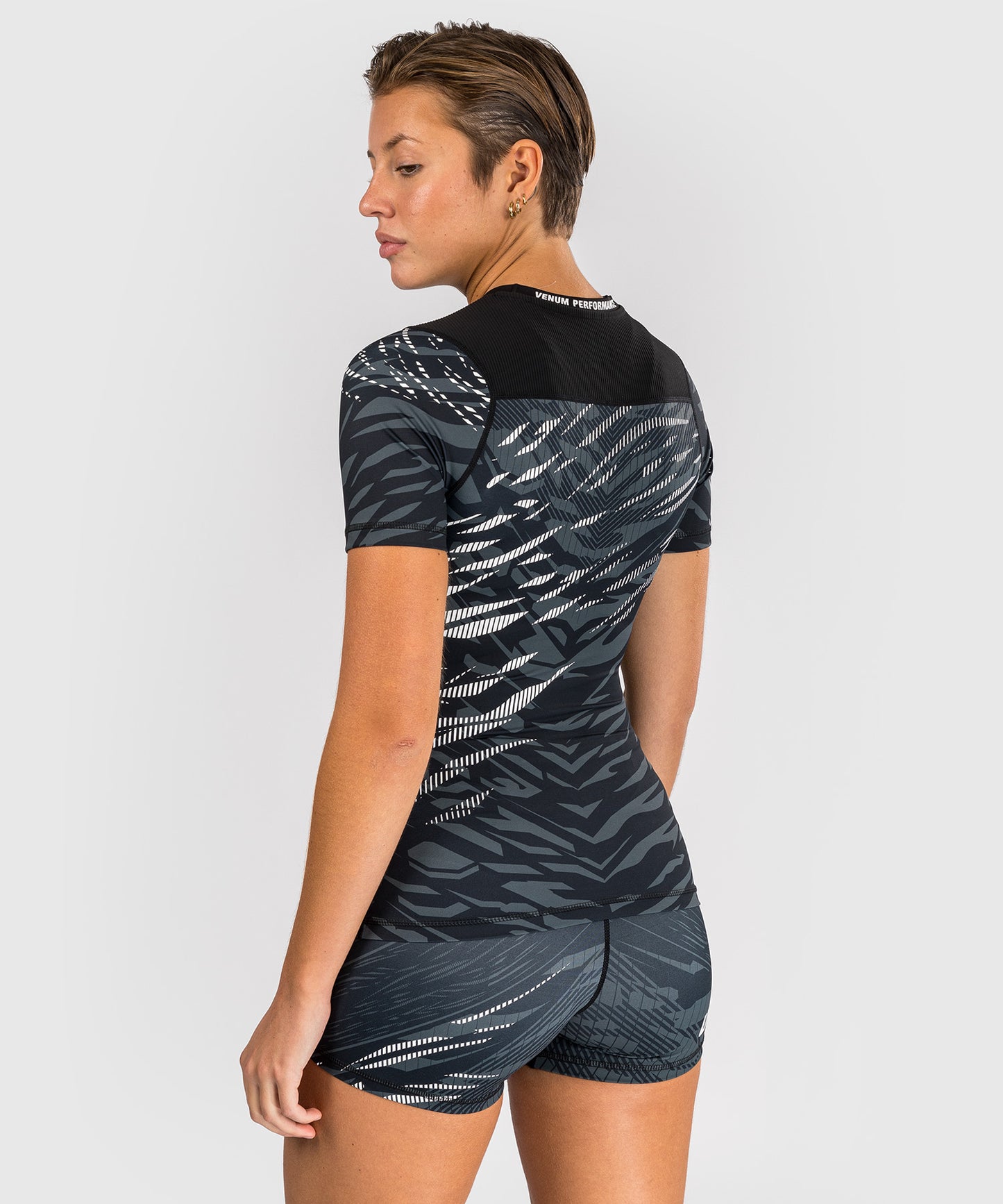 UFC Fusion by Venum Authentic Fight Night Women’s Performance Short Sleeve Rashguard - Black