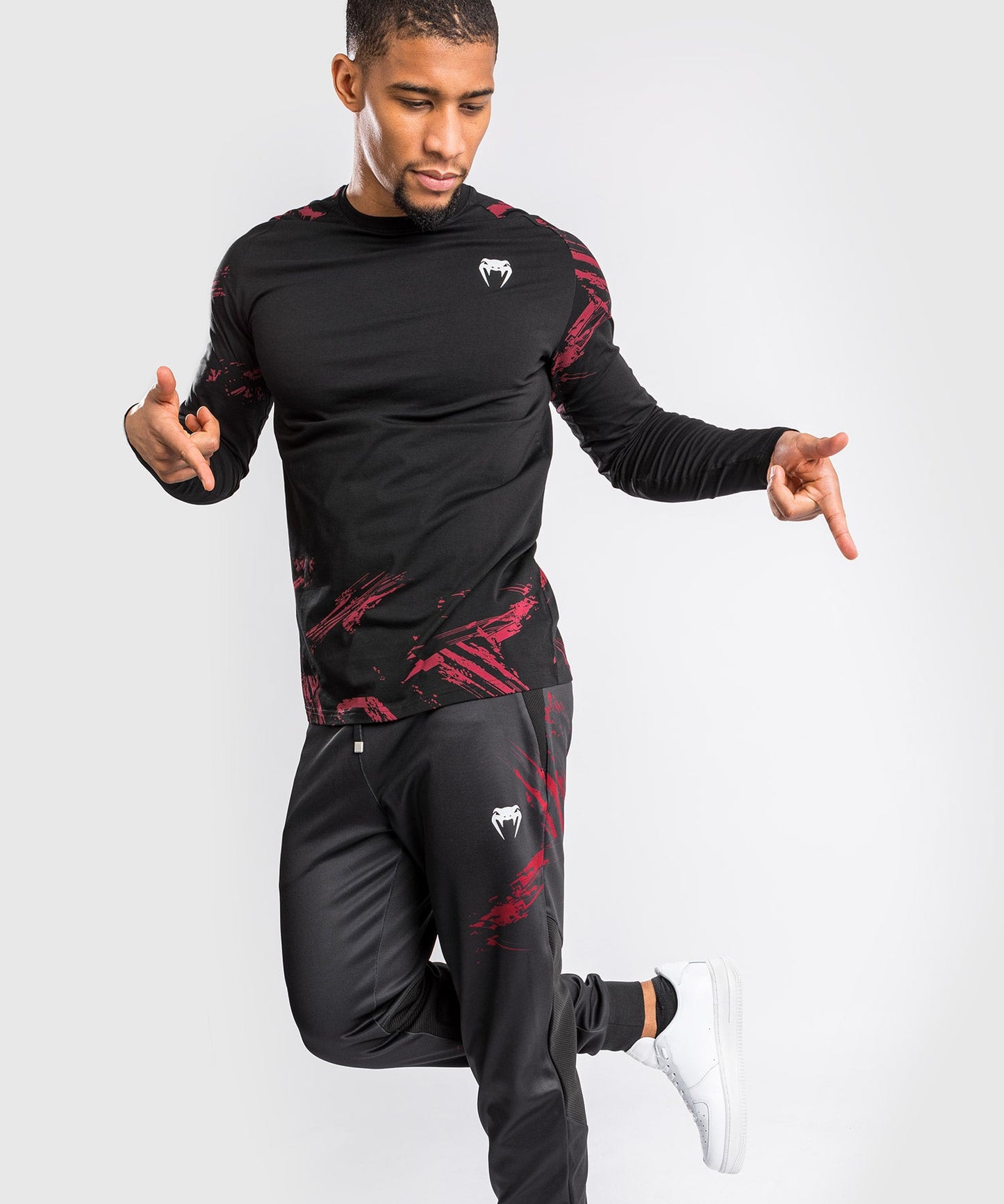 UFC T-Shirt Venum Authentic Fight Week 2.0 - Long Sleeve - Black/Red