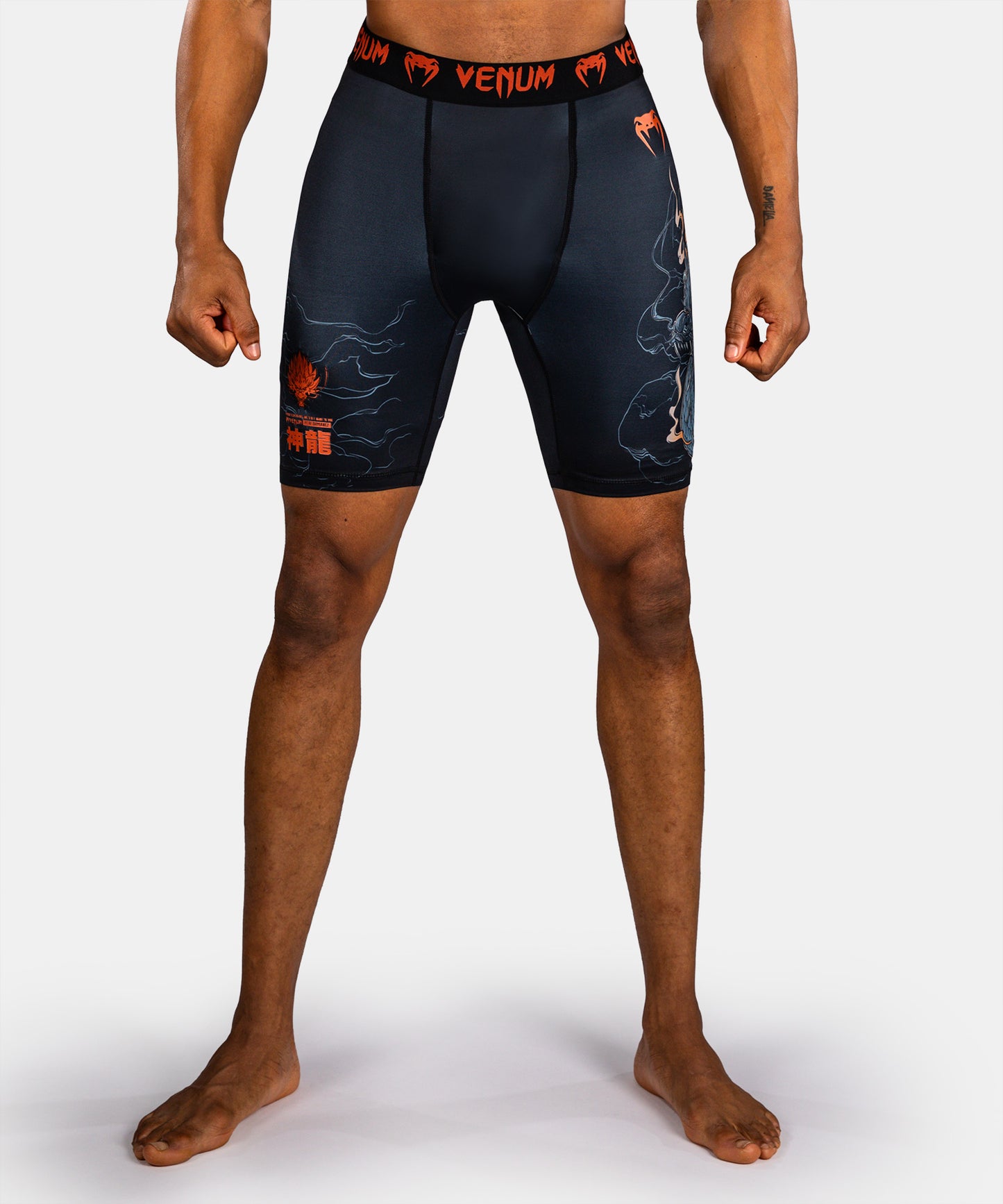 Venum Thunder Dragon Kompressionsshort – Schwarz/Grau/Kupfer