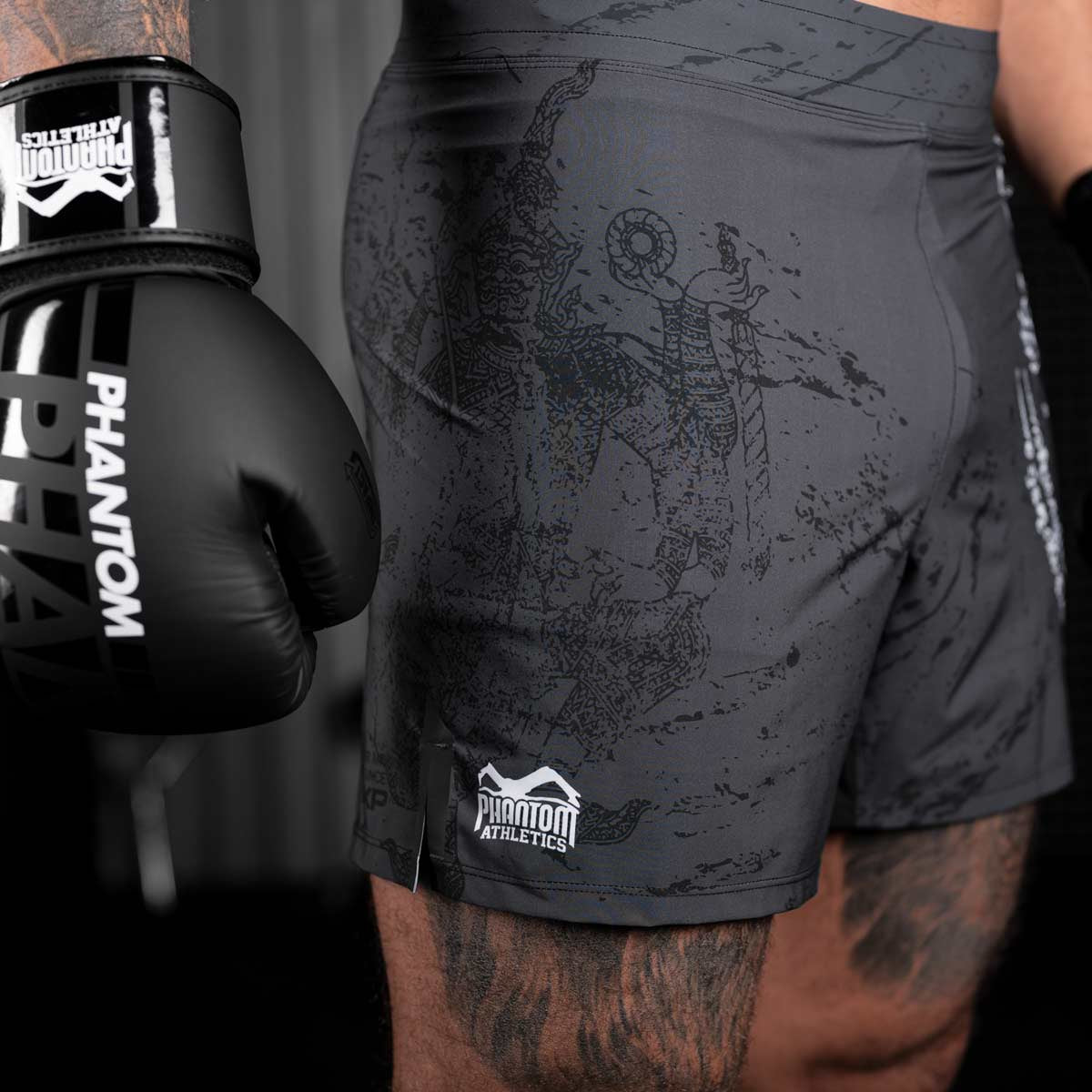 Phantom Athletics Flex-S Muay Thai Fightshorts - Schwarz