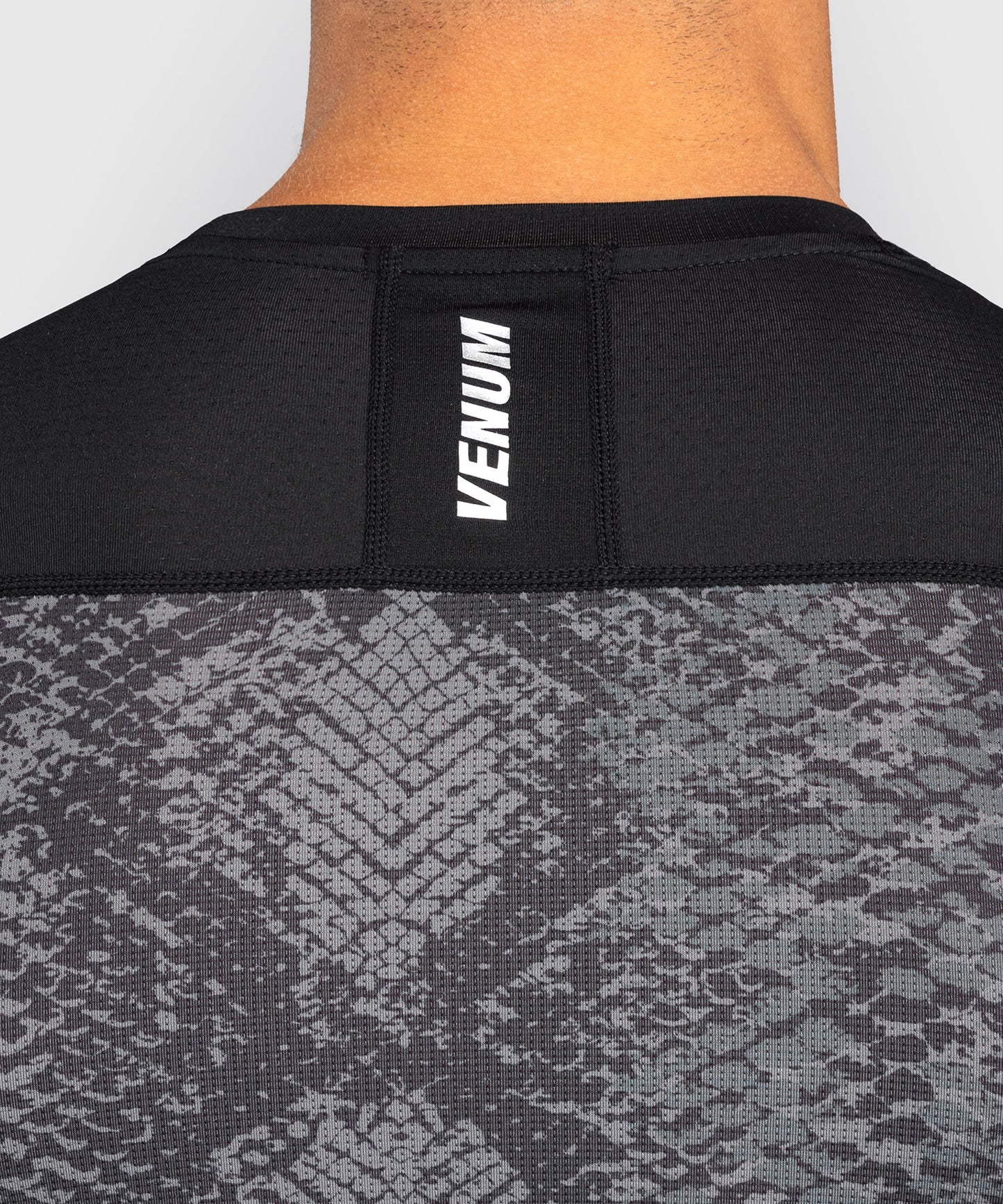 Rashguard à Manches Longues Venum G-Fit Scales – Noir/Gris Charbon