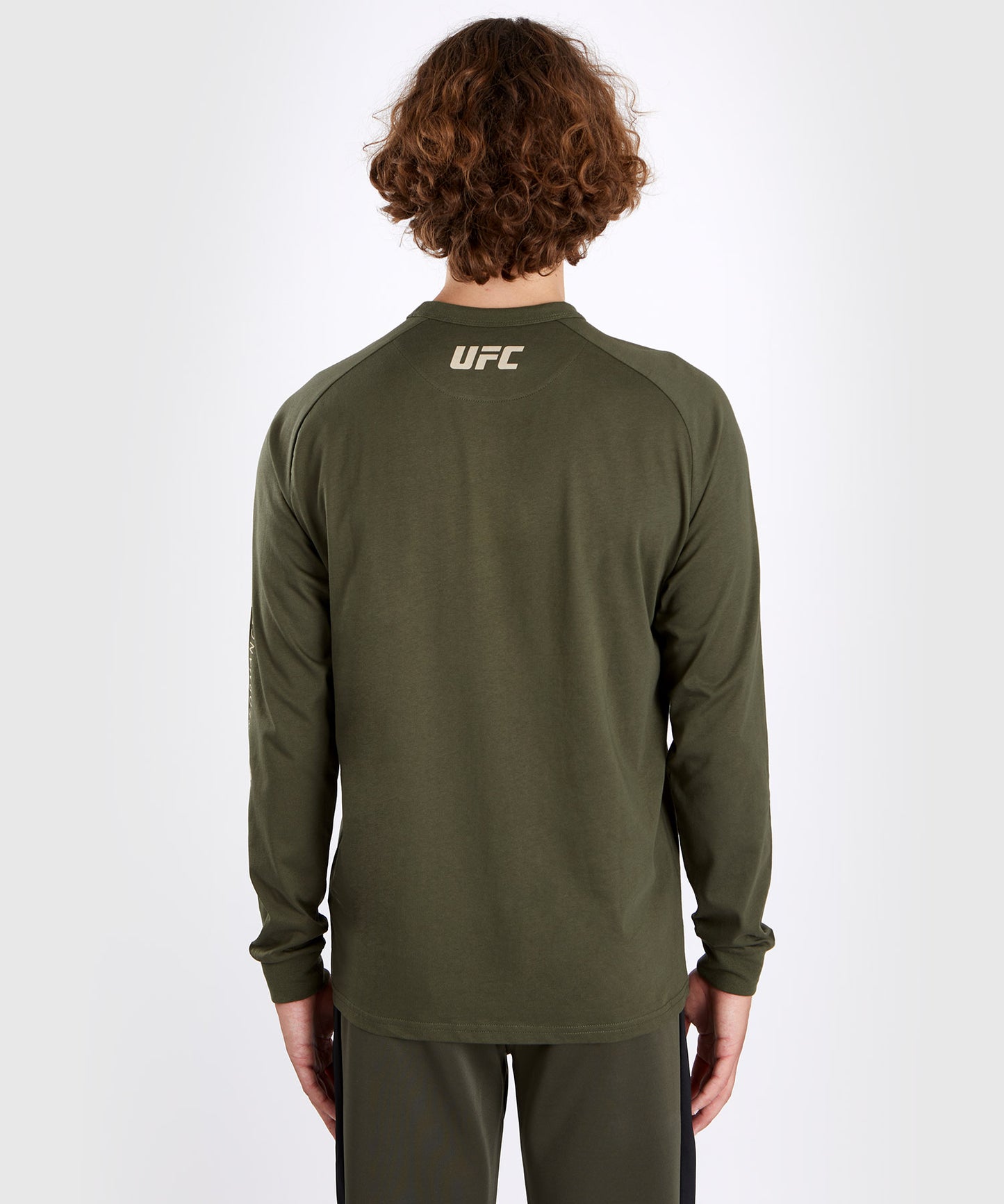 UFC Adrenaline by Venum Fight Week Langärmeliges Herren-T-Shirt - Khaki