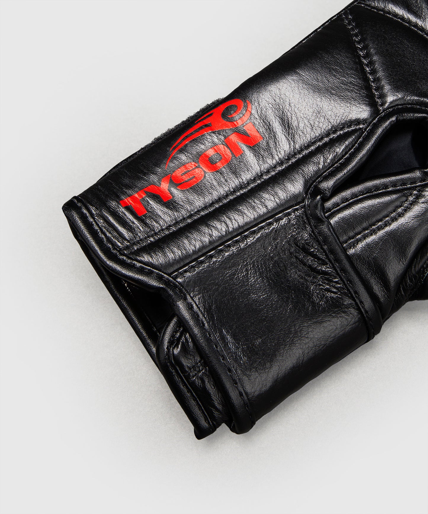 Venum Giant 2.0 Mike Tyson Pro Boxhandschuhe – Schwarz/Rot