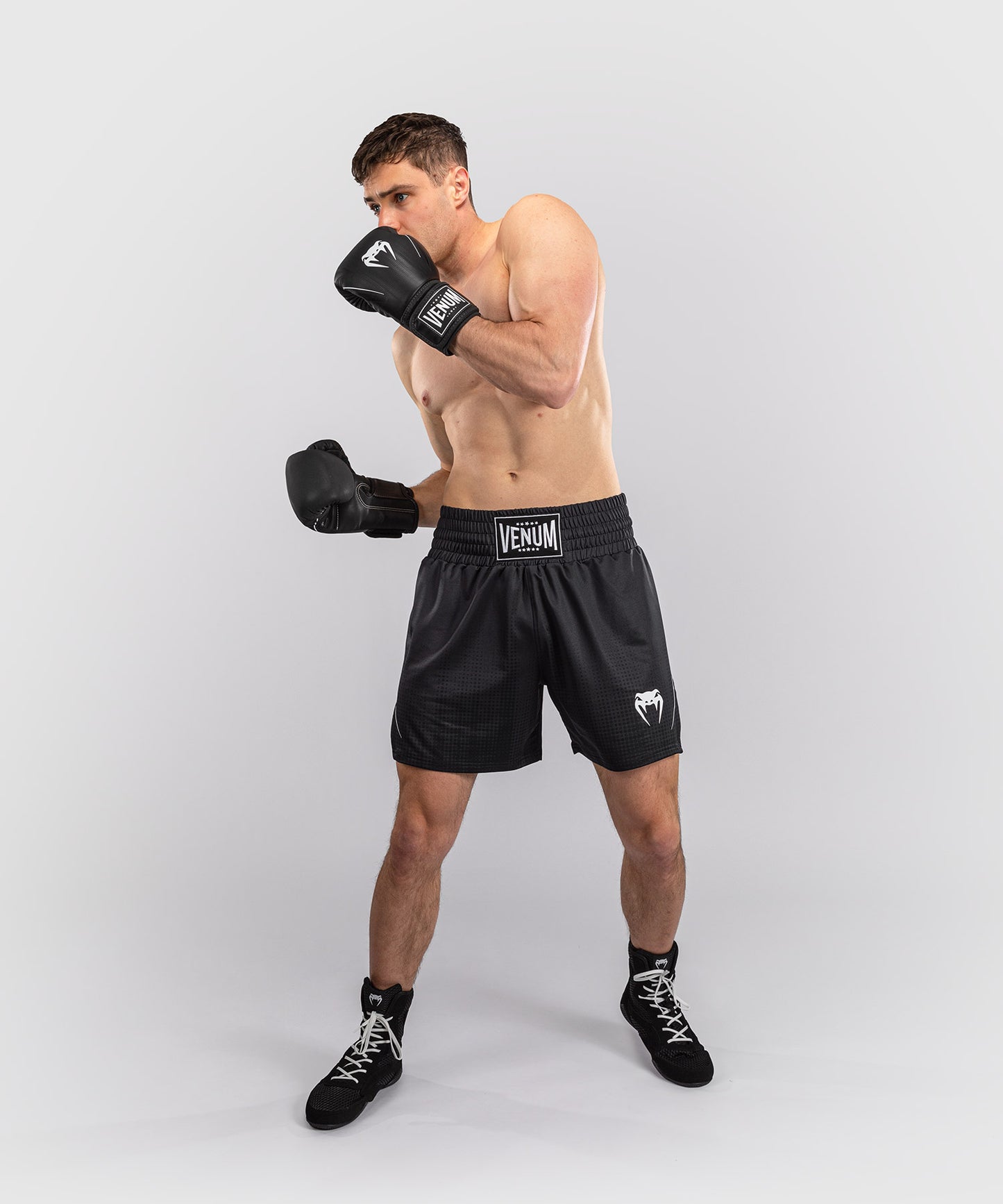 Venum Stealth Pantaloncini da Boxe – Nero/Bianco