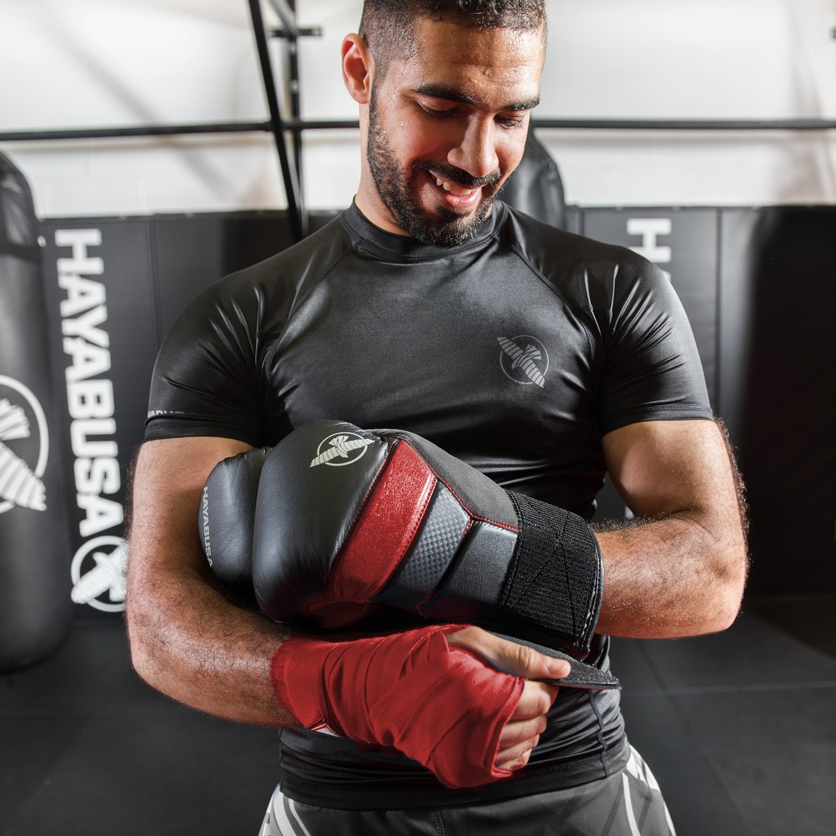 Hayabusa T3 Boxhandschuhe - Schwarz/Rot