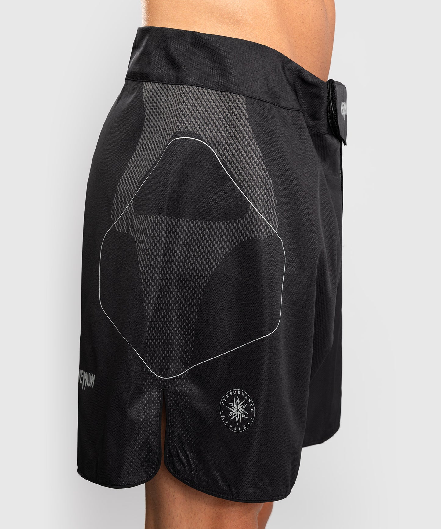Venum Nexus Fight Shorts – Schwarz/Silber