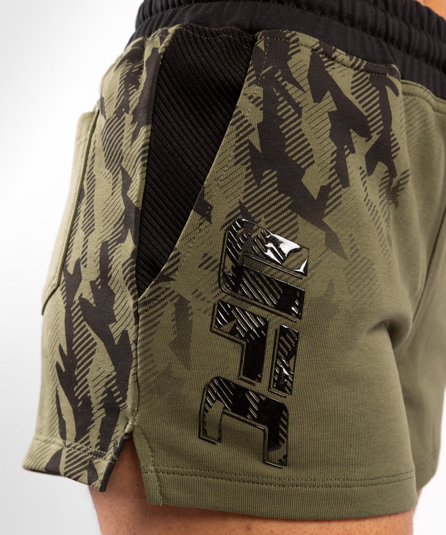 UFC Venum Authentic Fight Week Damen Shorts - Khaki