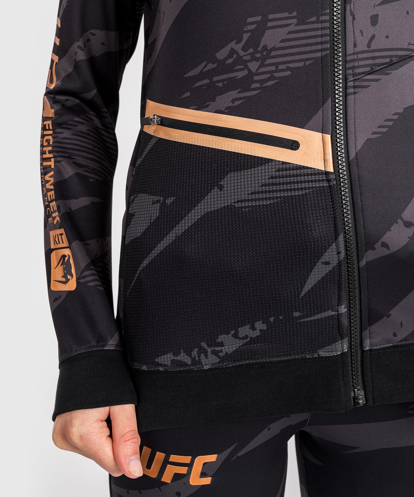 UFC Adrenaline by Venum Fight Week Frauen Zip Hoodie - Urban Camo