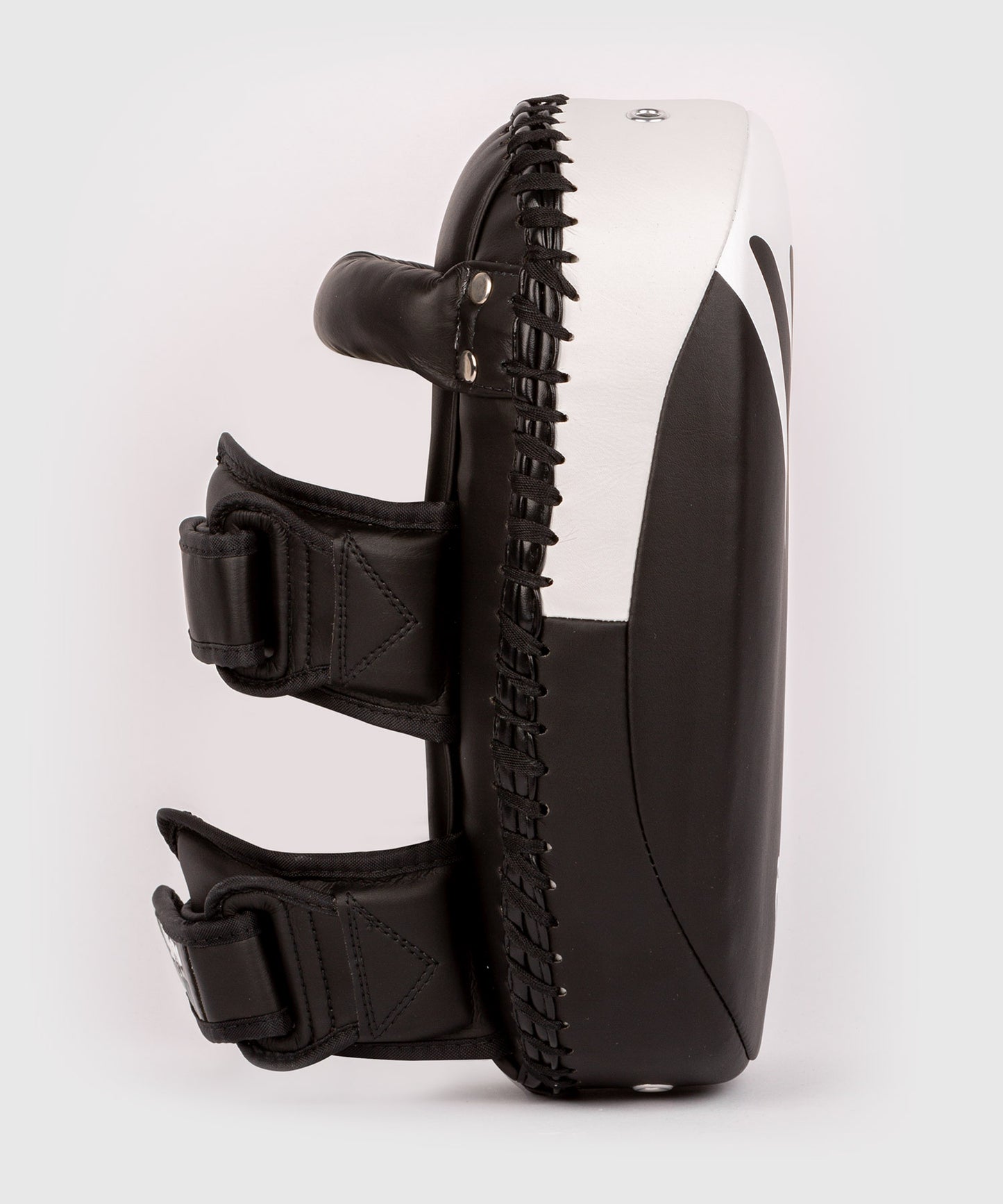 Venum Light Kick Pads - Negro/Blanco