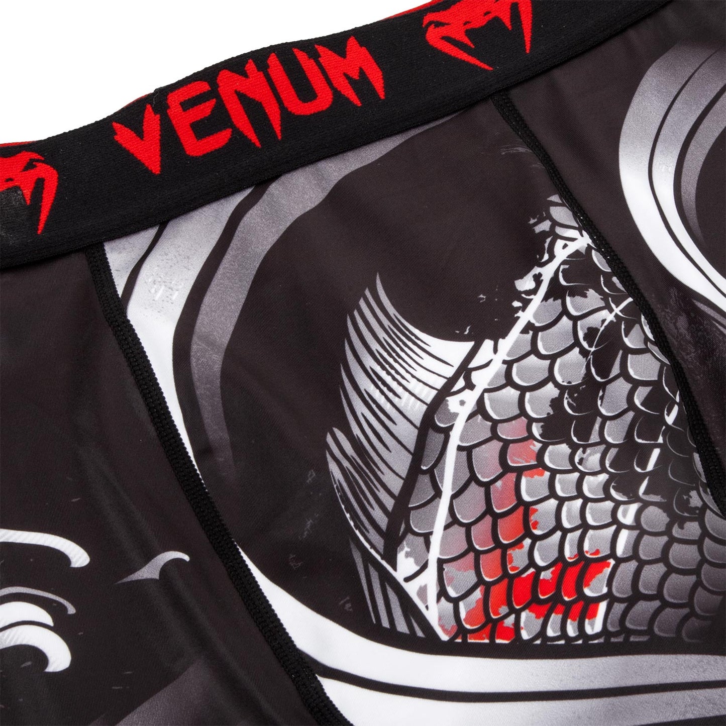 Mallas cortas Venum KOI 2.0 - Negro/blanco