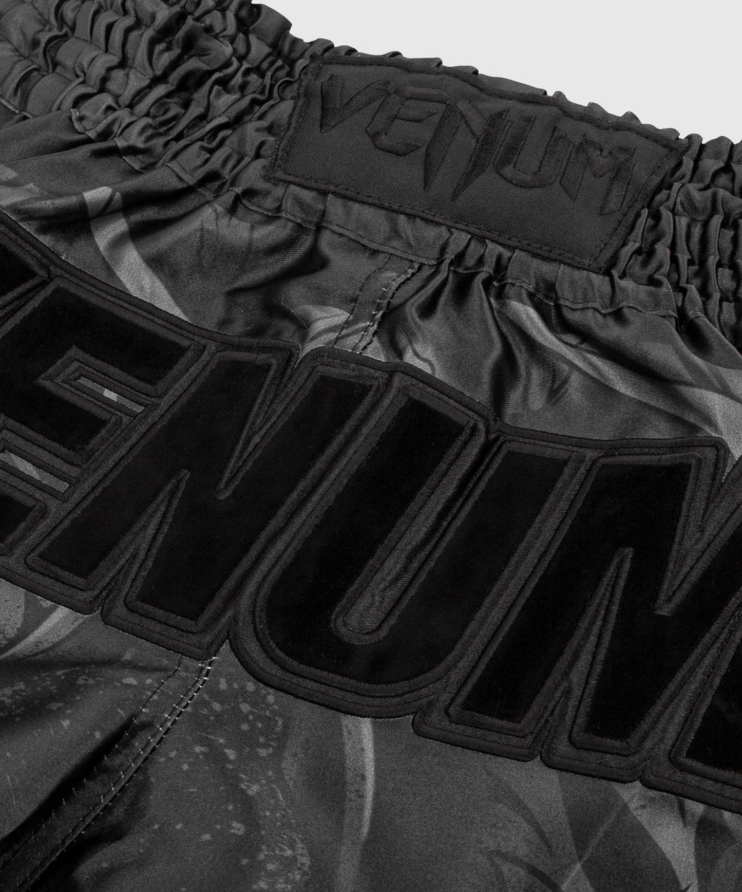 Short de Muay Thai Venum Devil - Noir/Noir