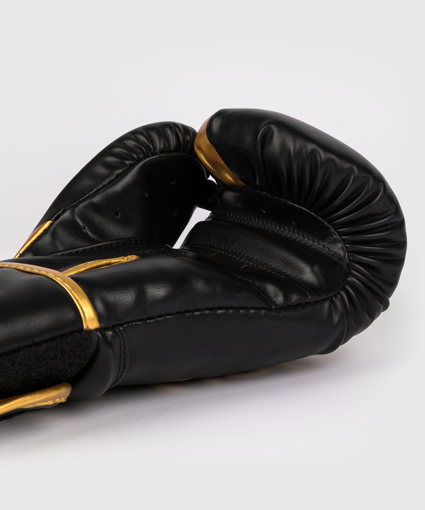 Venum Challenger 2.5 Boxing Gloves – Black/Gold