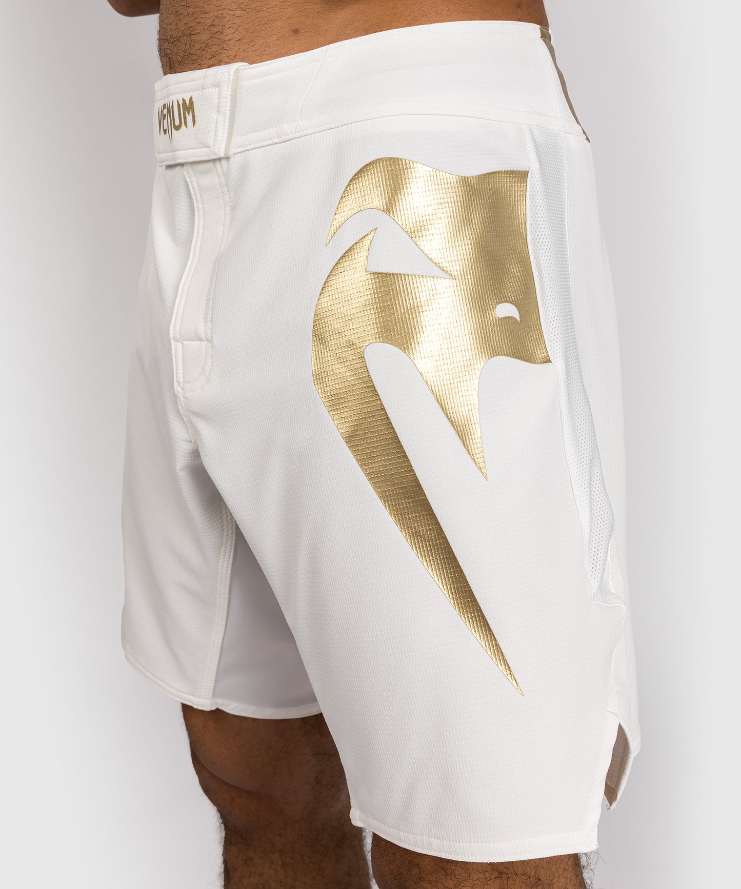 Venum Light 5.0 Pantaloncini da combattimento - Bianco/Oro