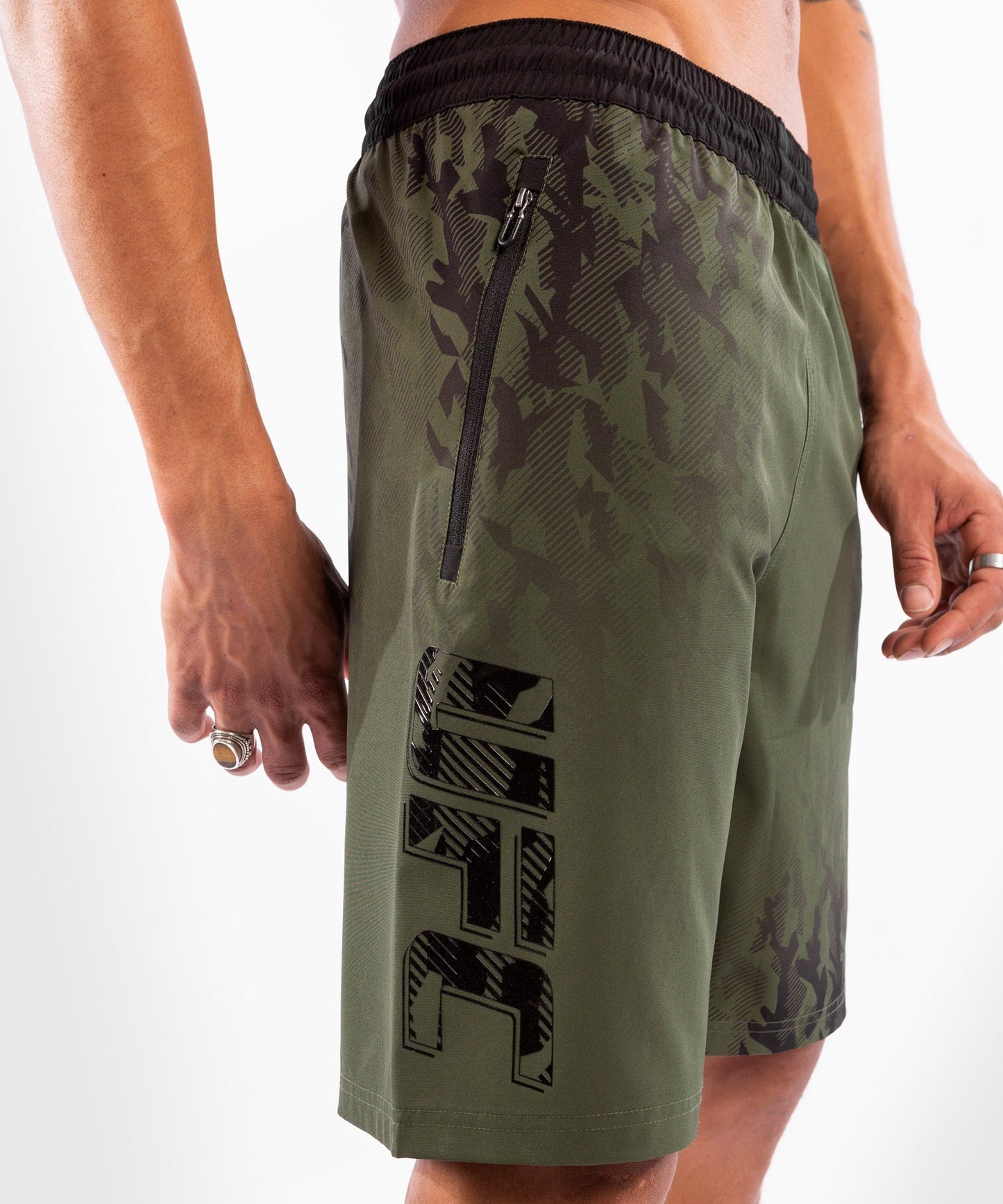 Venum Authentic Fight Week Männer UFC Sport Shorts - Khaki