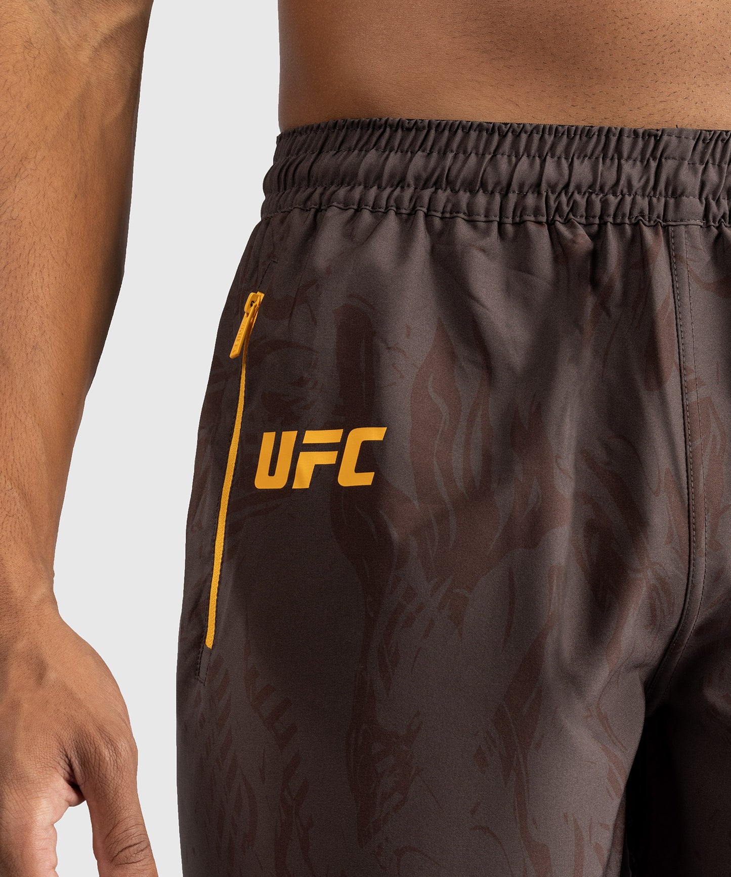 UFC Fusion by Venum Fight Week Herren Performance Short - Erdiges Braun