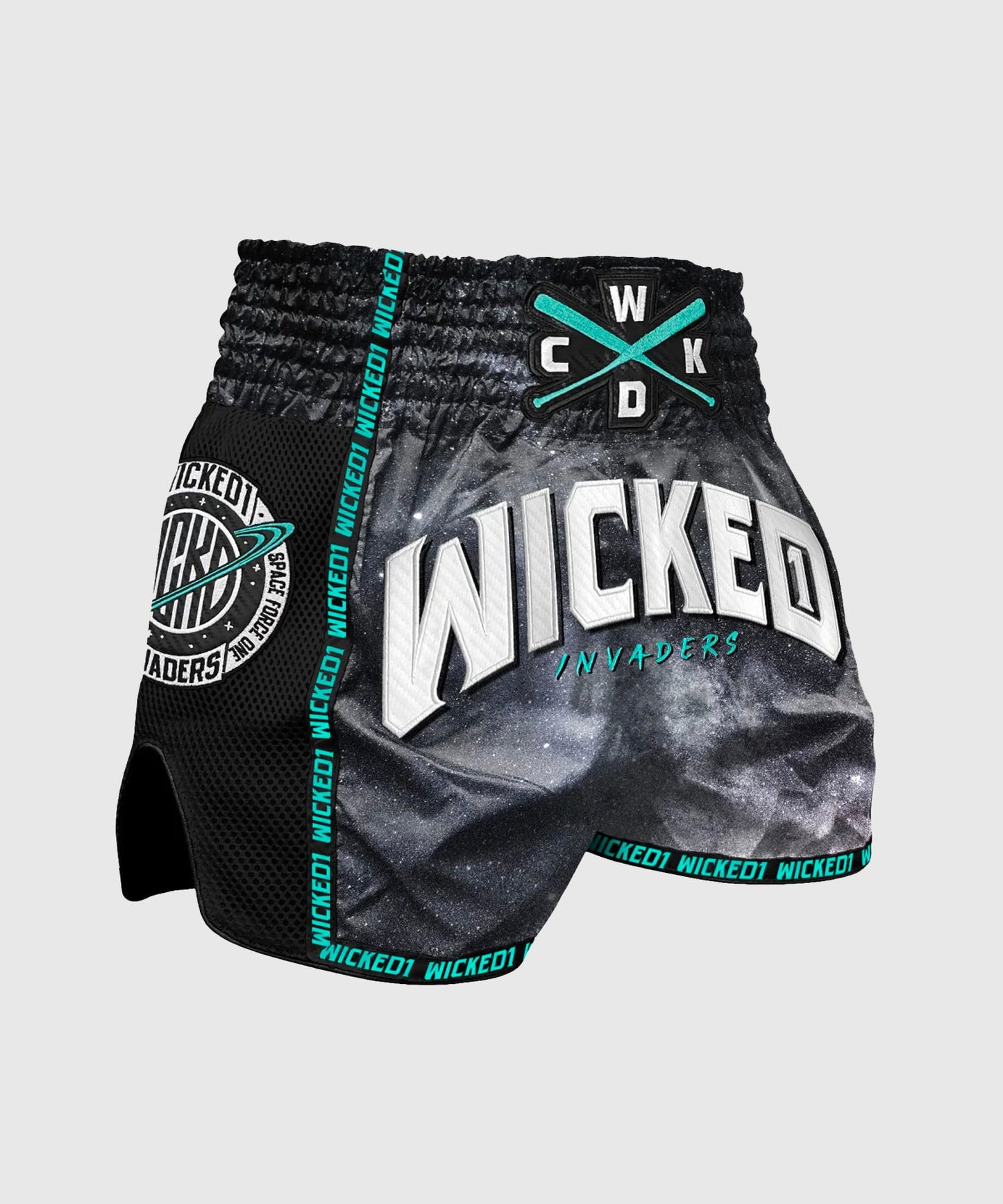 Wicked One Invaders Muay Thai Shorts - Schwarz