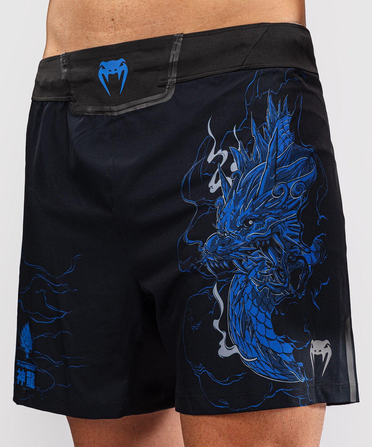 Venum Thunder Dragon Pantaloncini da Combattimento – Nero/Blu Reale