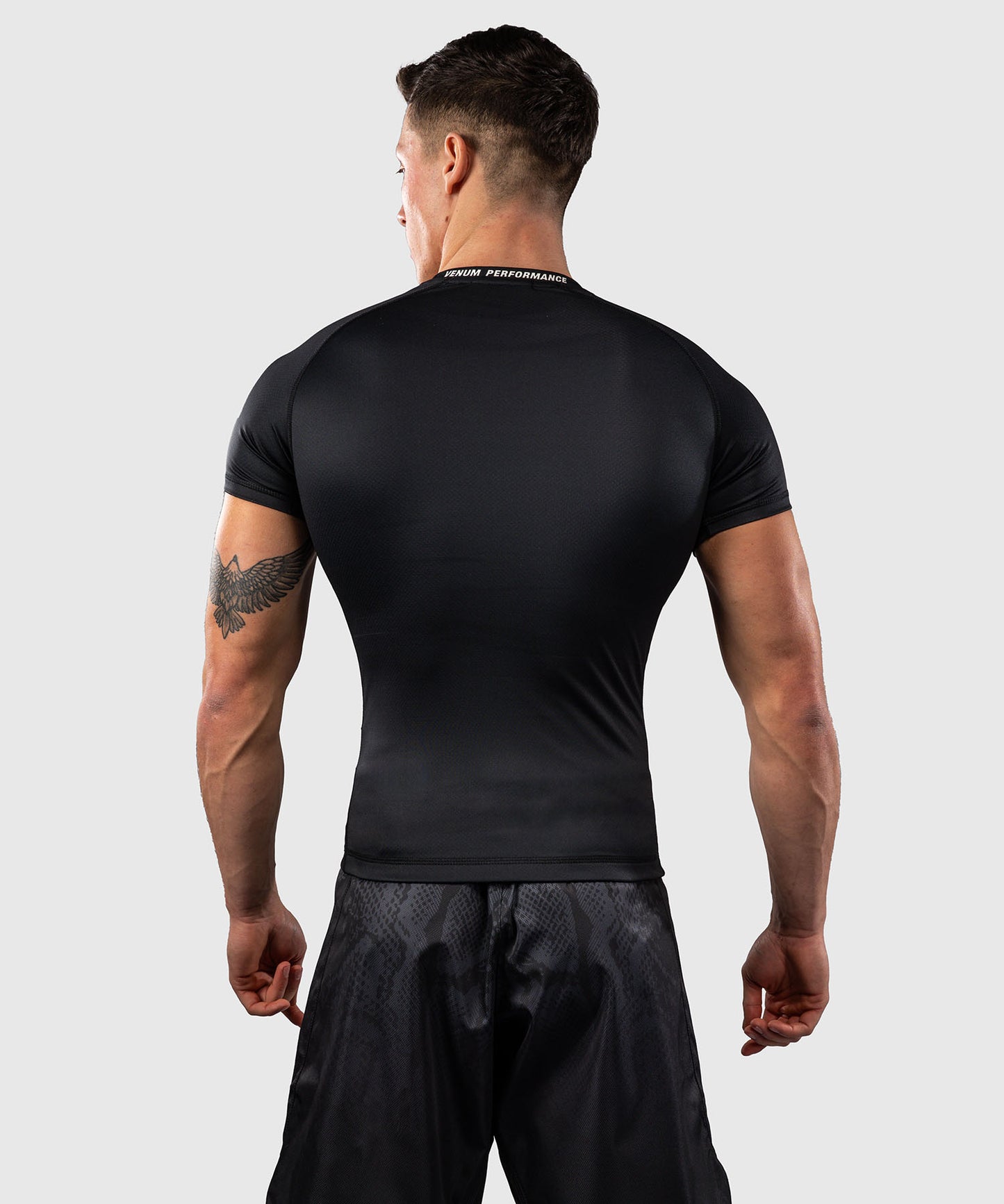 Venum Edge short sleeves Rashguard - Black/Sand