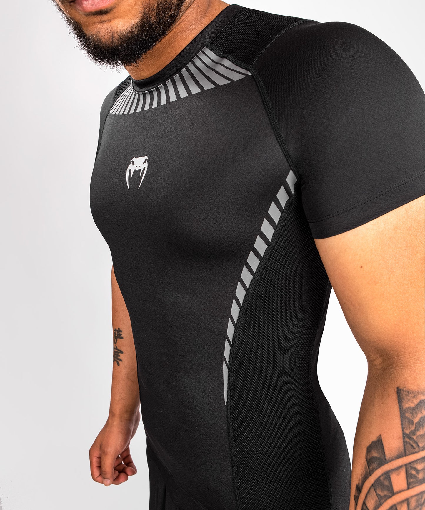 Venum Jaws 2.0 Rashguard - Kurzarm - Schwarz