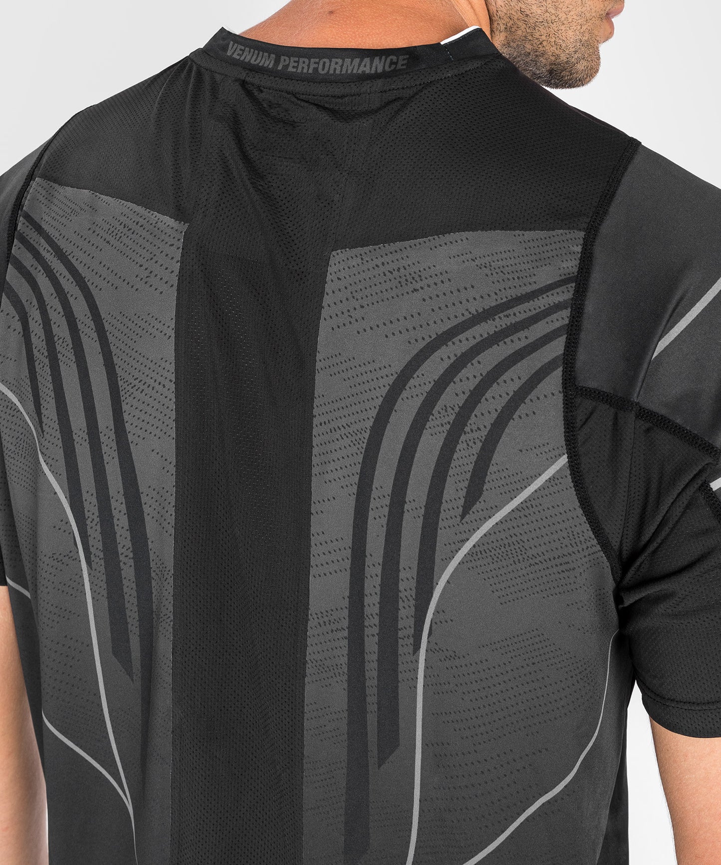 Camiseta UFC Venum Authentic Fight Night 2.0 para hombre - Negra