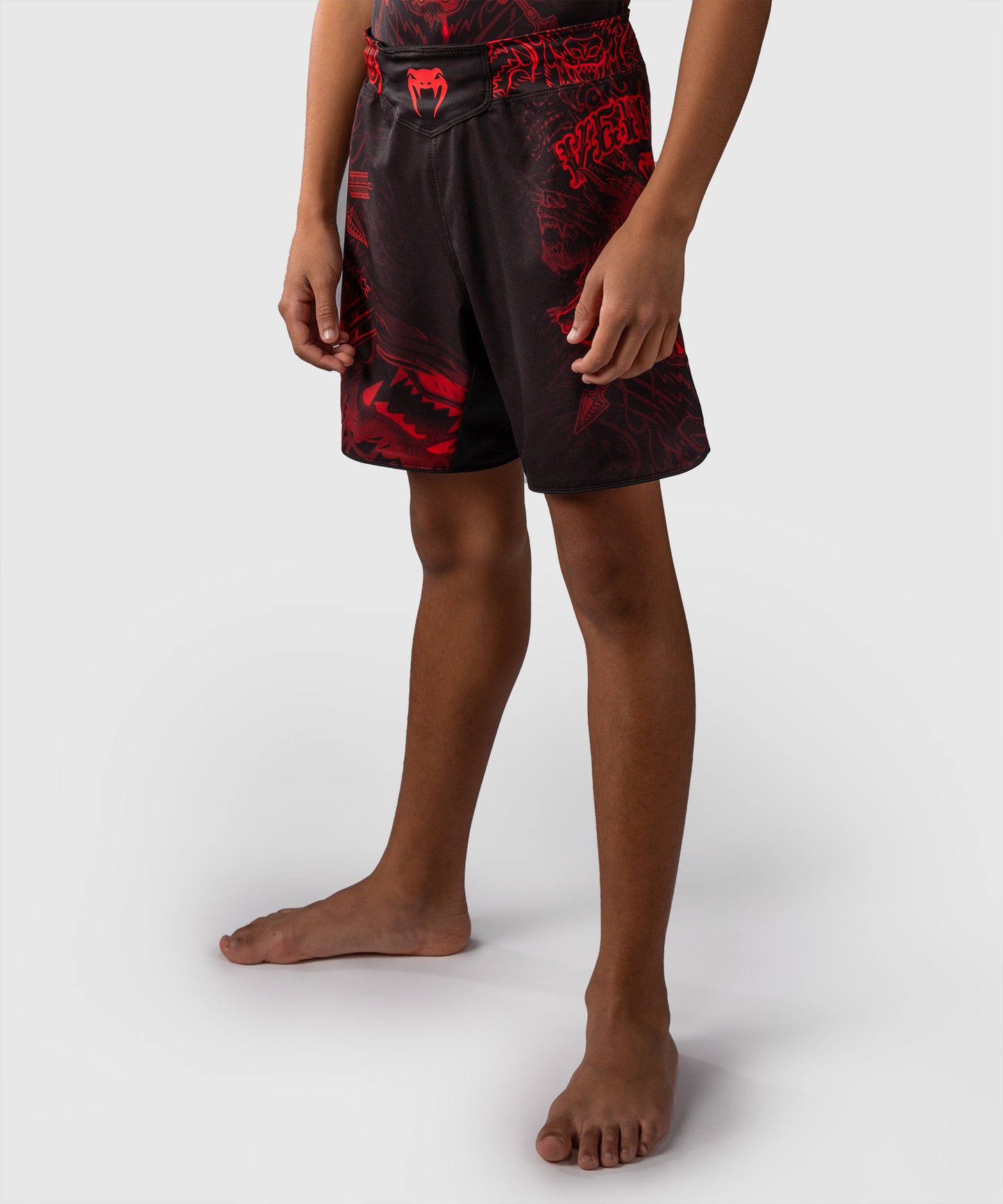 Venum Wolf Atak Pantaloncini da Combattimento Per Bambini – Nero/Rosso