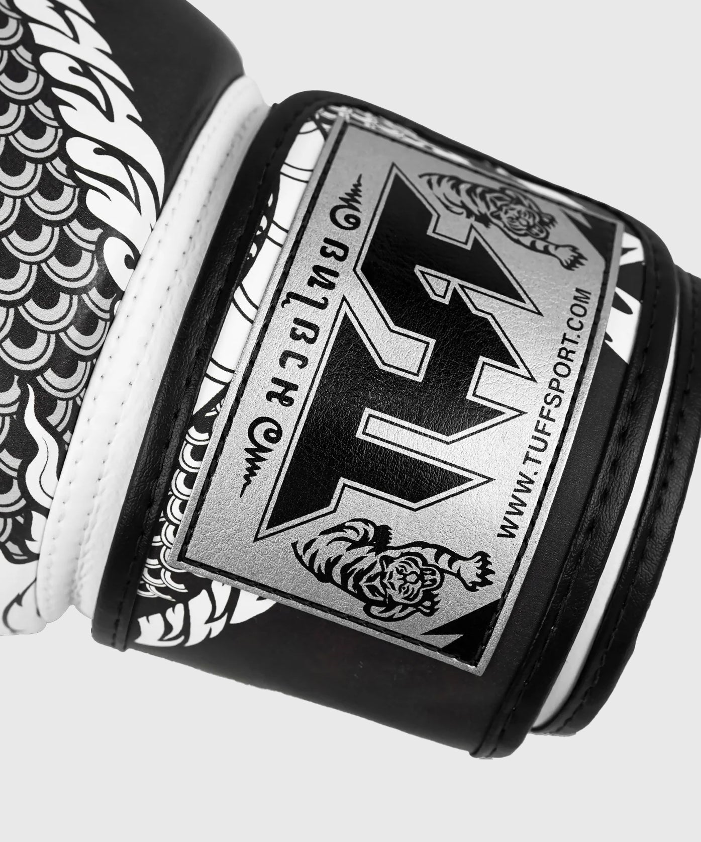 Tuff Naga Boxhandschuhe - Weiß/Schwarz