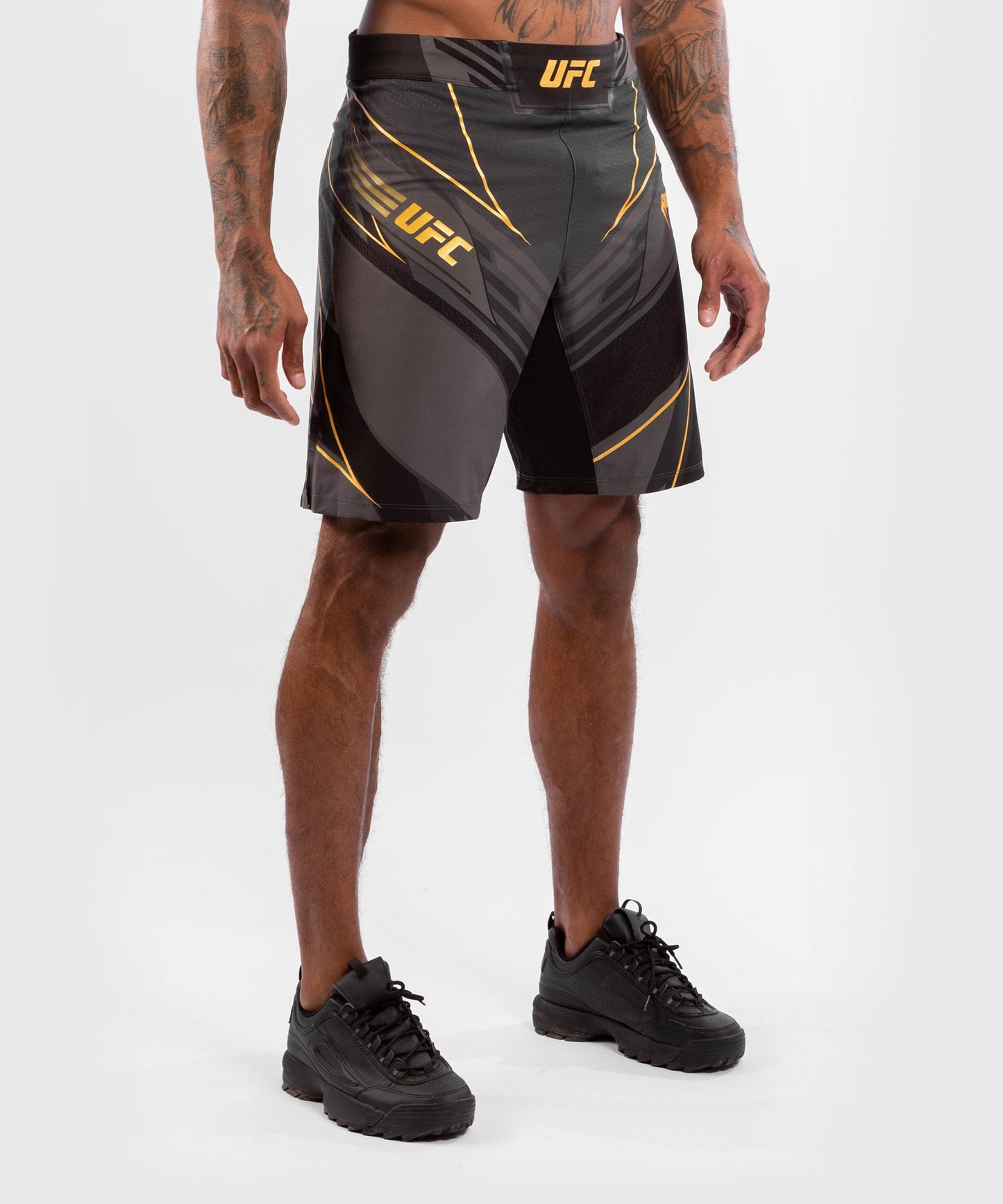 UFC Herren Fightshorts Venum Authentic Fight Night - Long Cut - - Champion