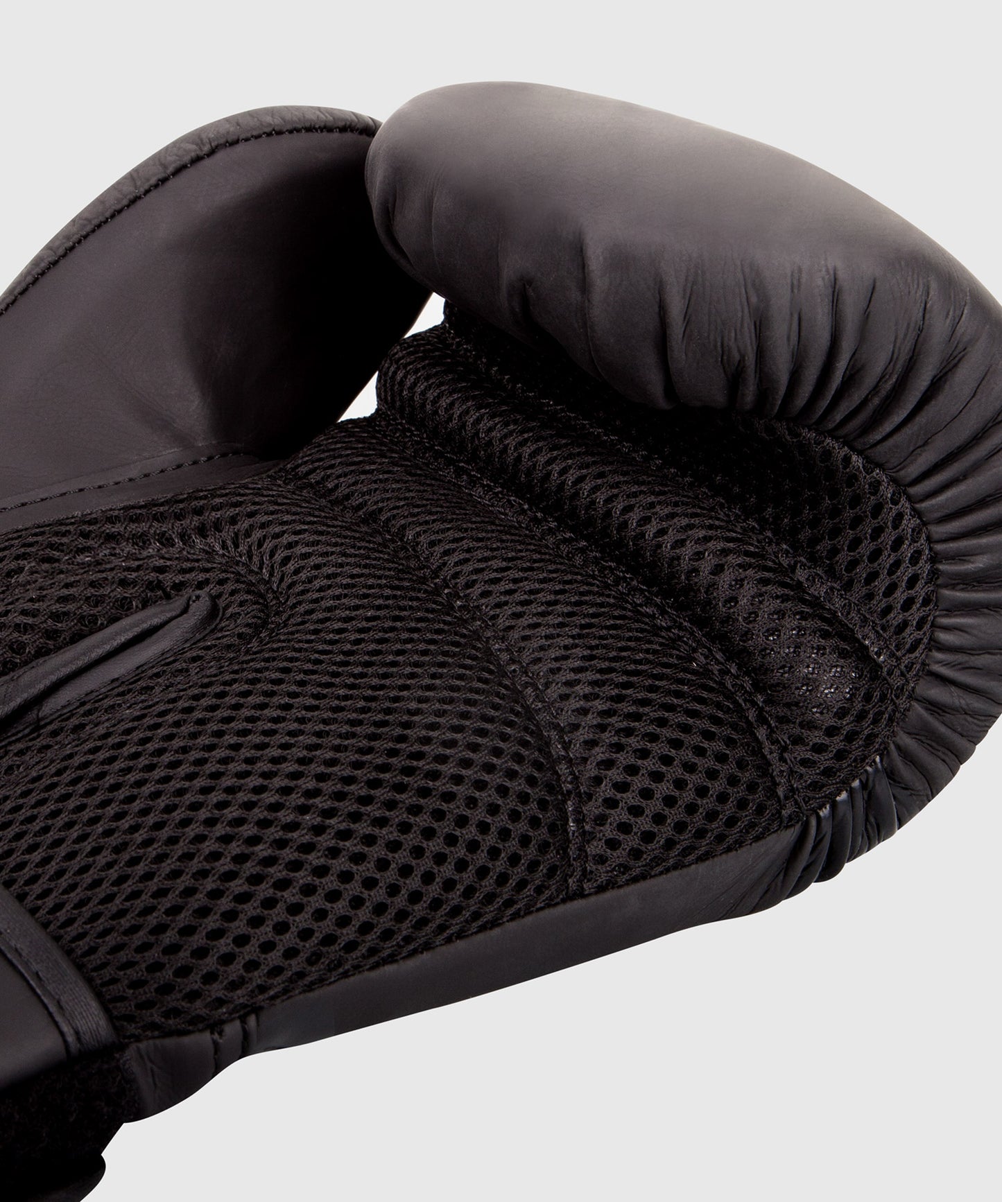 Ringhorns Charger by Venum Boxhandschuhe – Schwarz/Schwarz