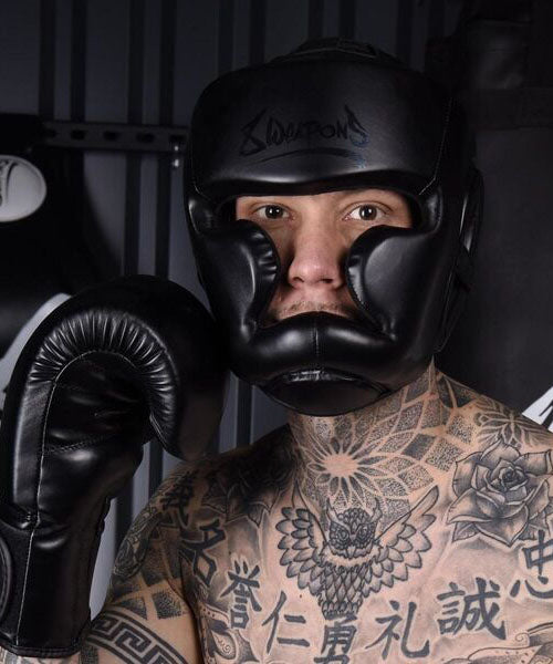 8 Weapons Unlimited Casco de Boxeo - Negro/Negro