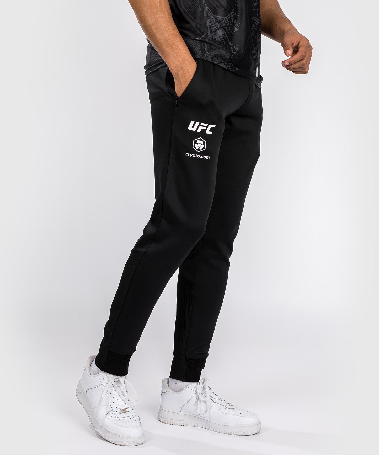 UFC Adrenaline by Venum Authentic Fight Night Herren Walkout Hose - Schwarz
