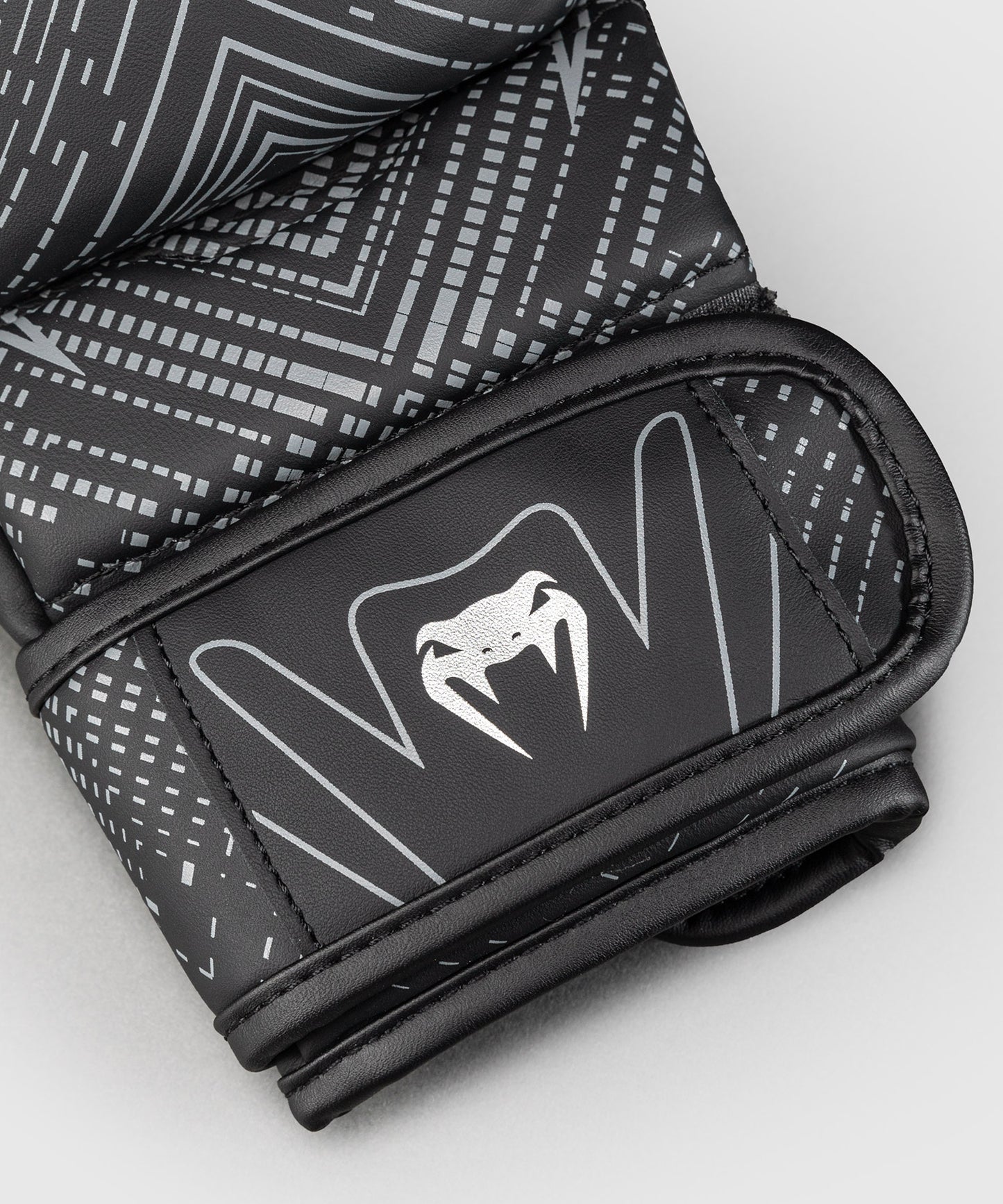 Venum Midnight Fury Guantoni da Sparring - Nero/Grigio/Argento
