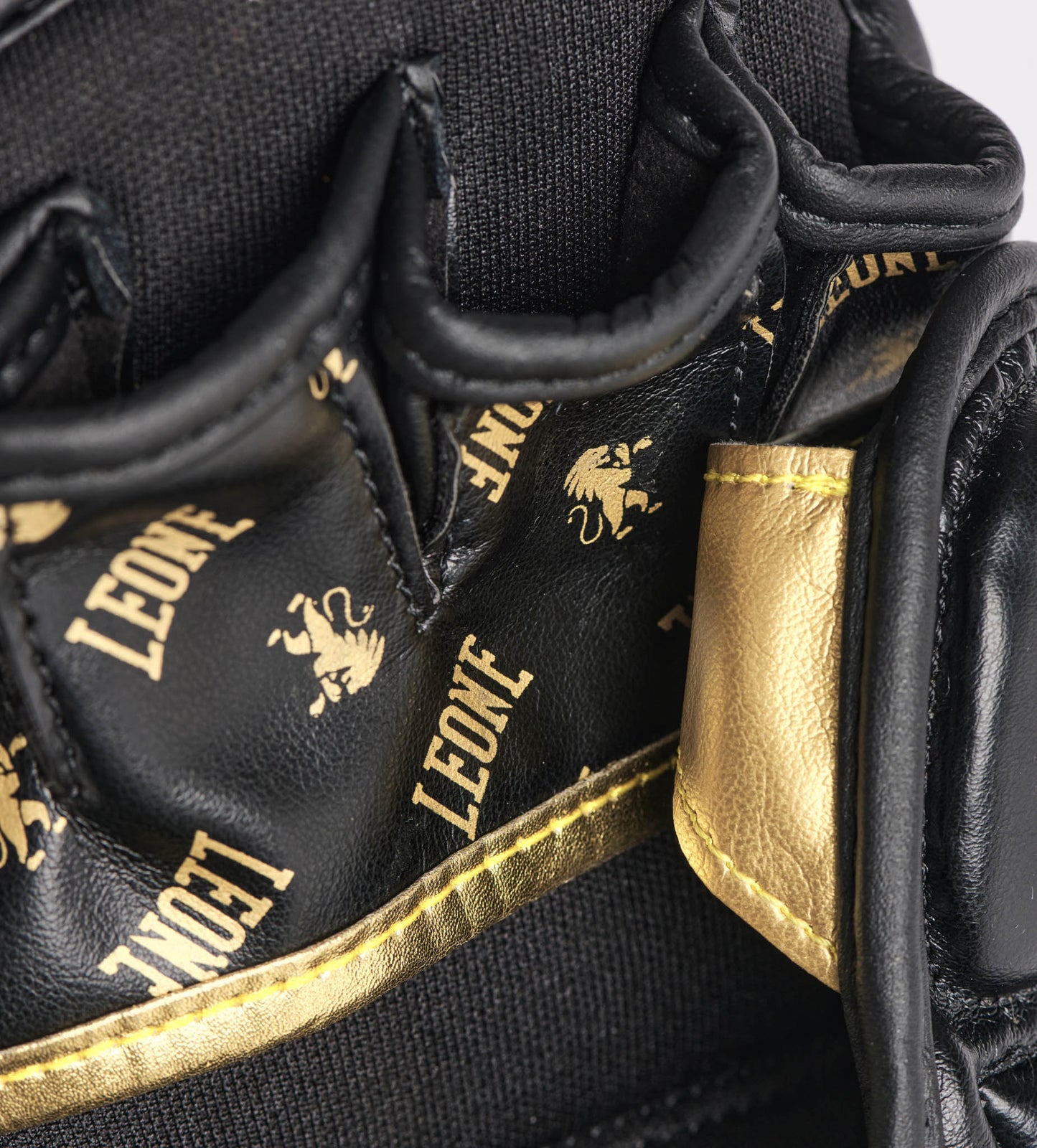 Leone DNA Guantes de Sparring MMA - Negro/Oro