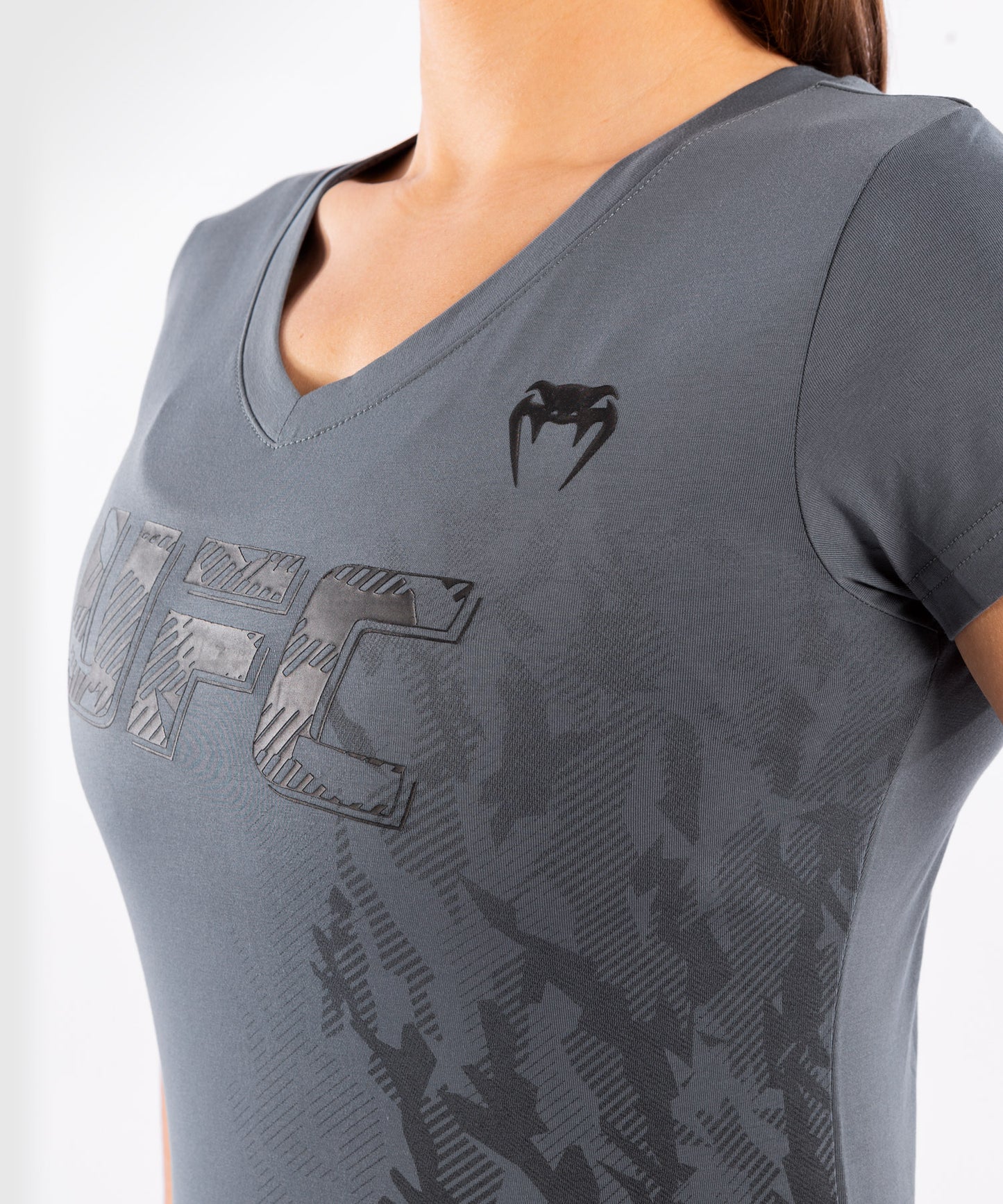 UFC Venum Authentic Fight Week Damen Kurzarm T-Shirt - Grau