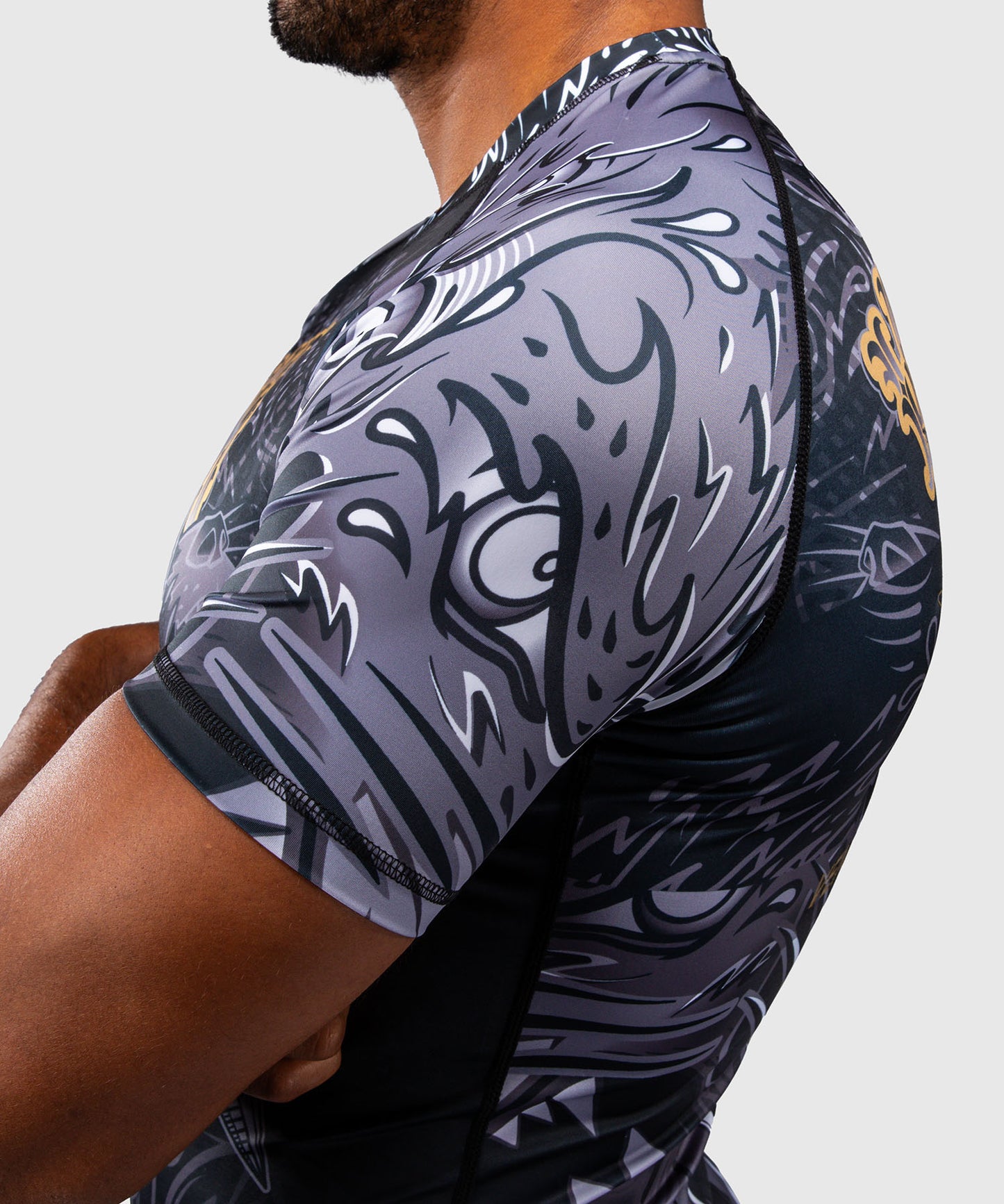 Venum Wolf Atak Rashguard a Maniche Corte – Nero/Grigio