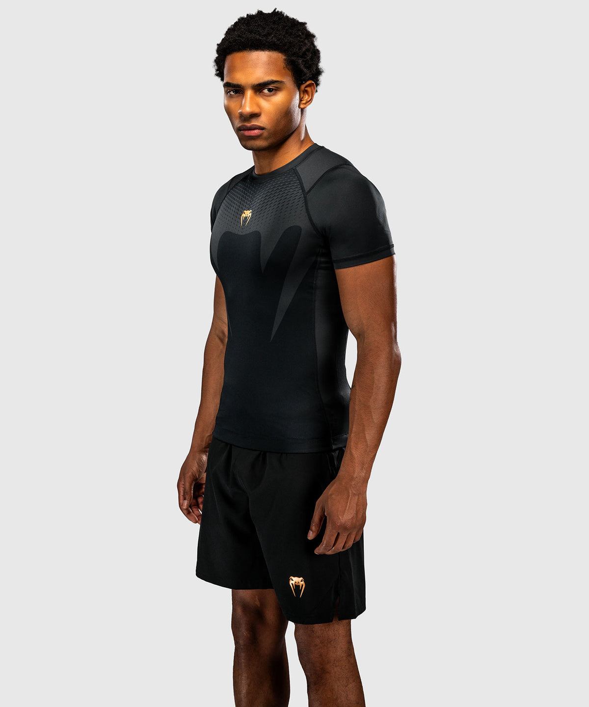 Venum Attack Kurzarm-Rashguard - Schwarz/Gold